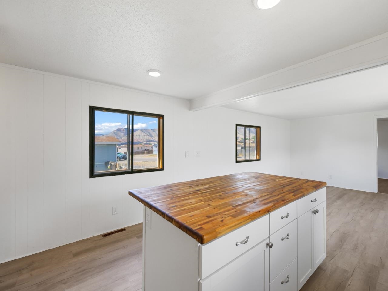 340 Tamarisk Trail Property Photo 8
