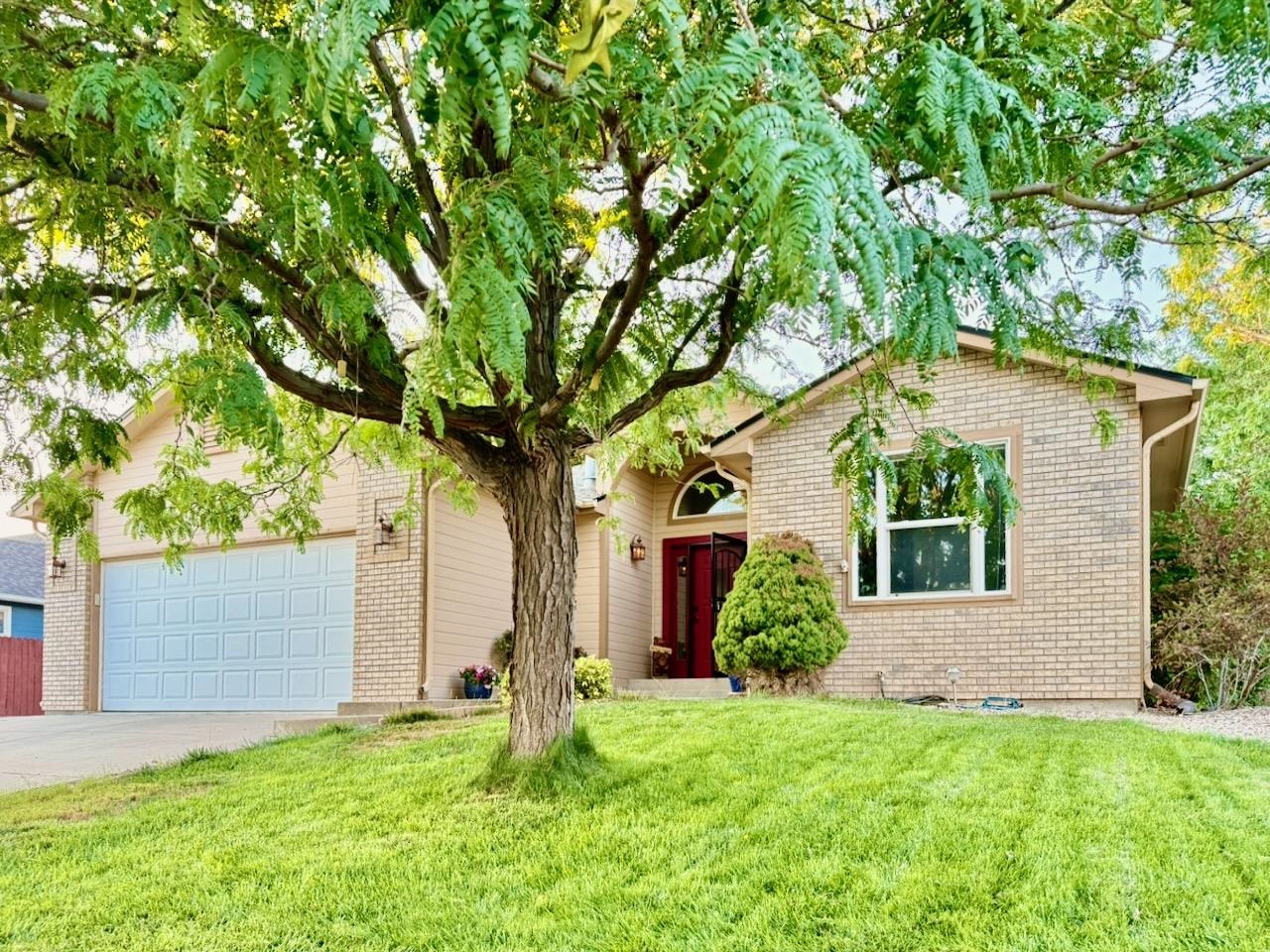 2810 Grand View Circle Property Photo 1