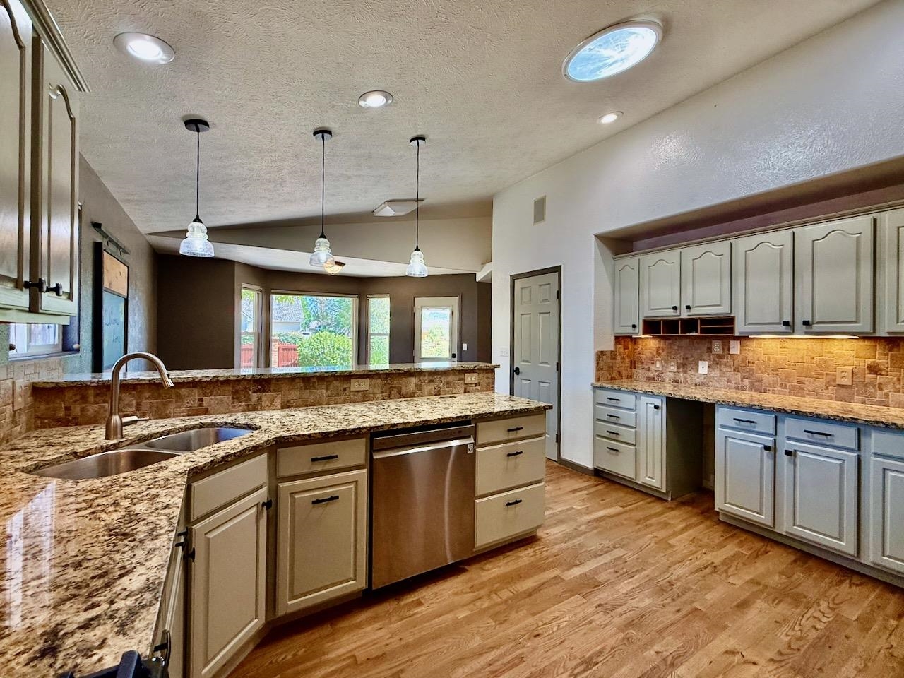 2810 Grand View Circle Property Photo 3