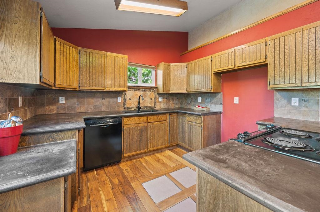 379 Explorer Court Property Photo 8