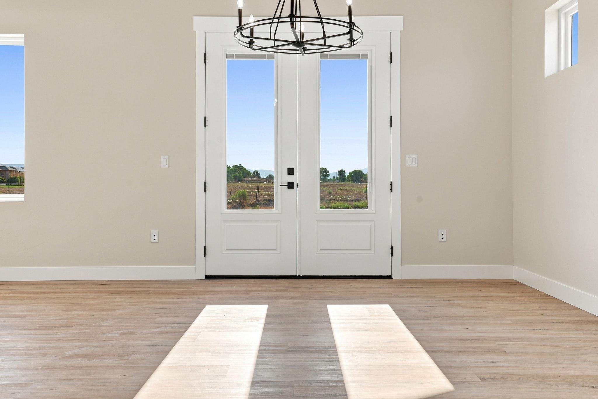 1018 Lone Tree Court Property Photo 15