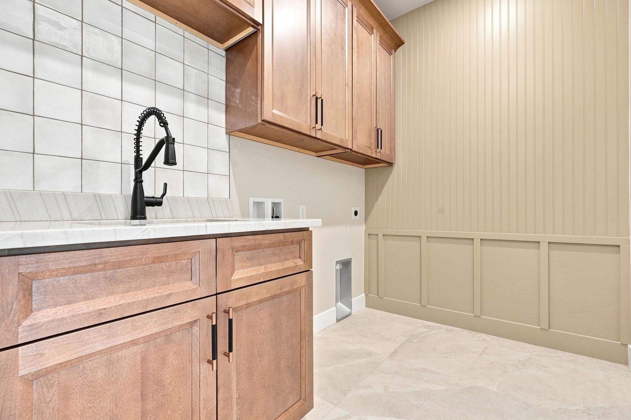 1018 Lone Tree Court Property Photo 22