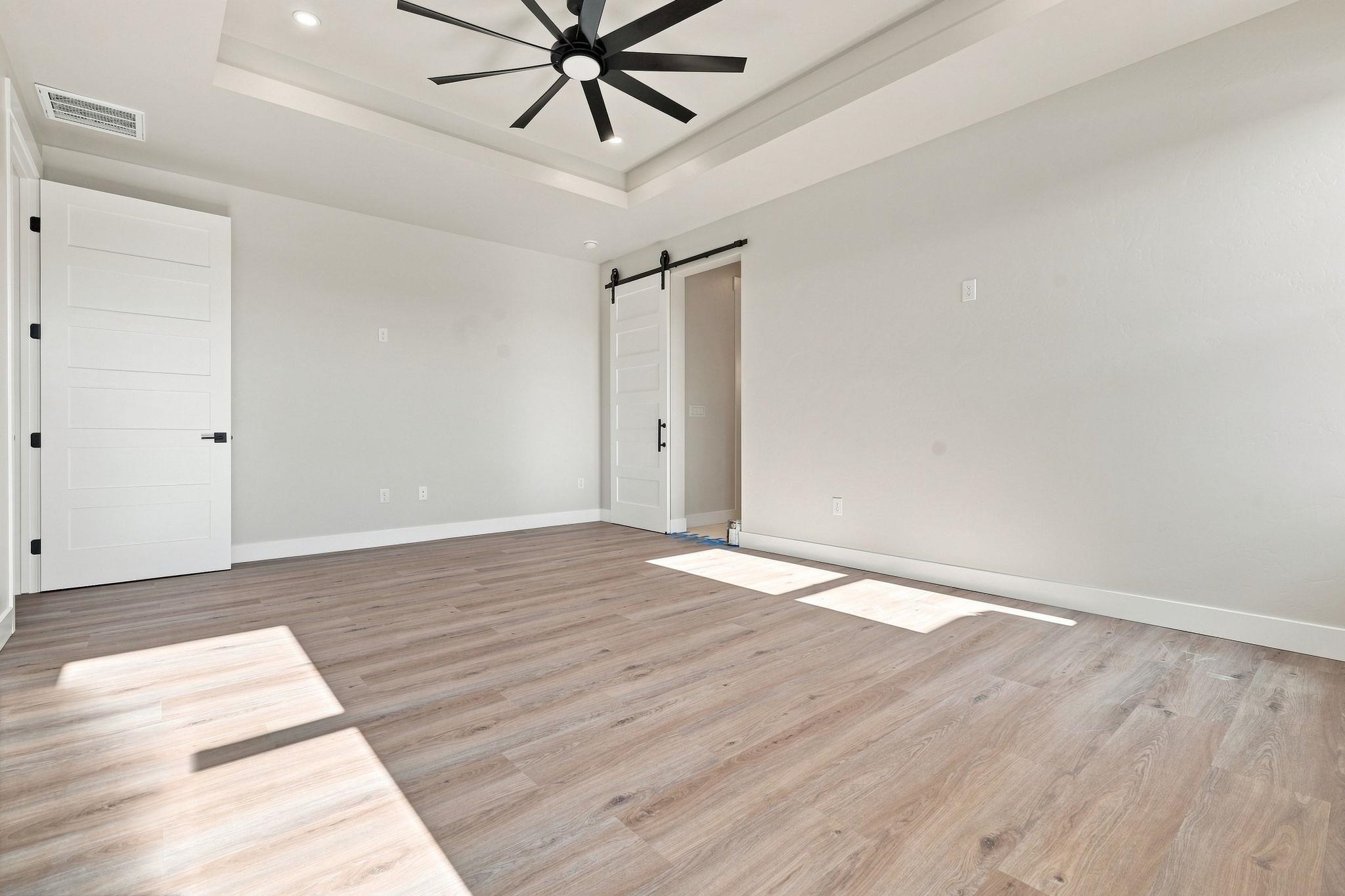 1018 Lone Tree Court Property Photo 25
