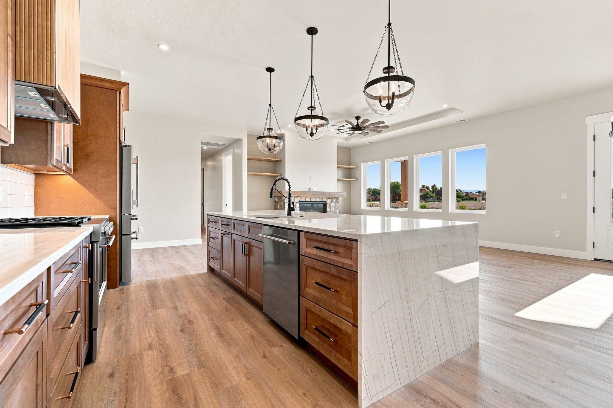 1018 Lone Tree Court Property Photo 27