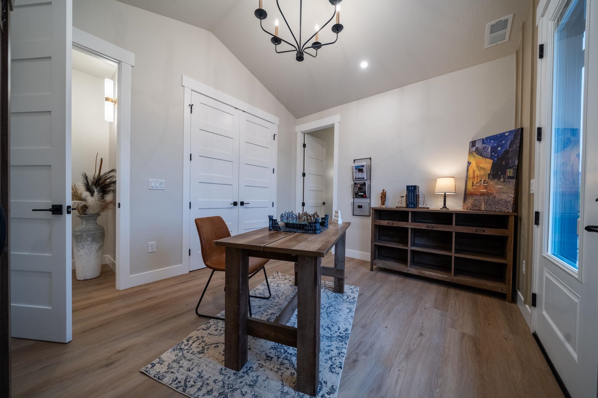 1018 Lone Tree Court Property Photo 35