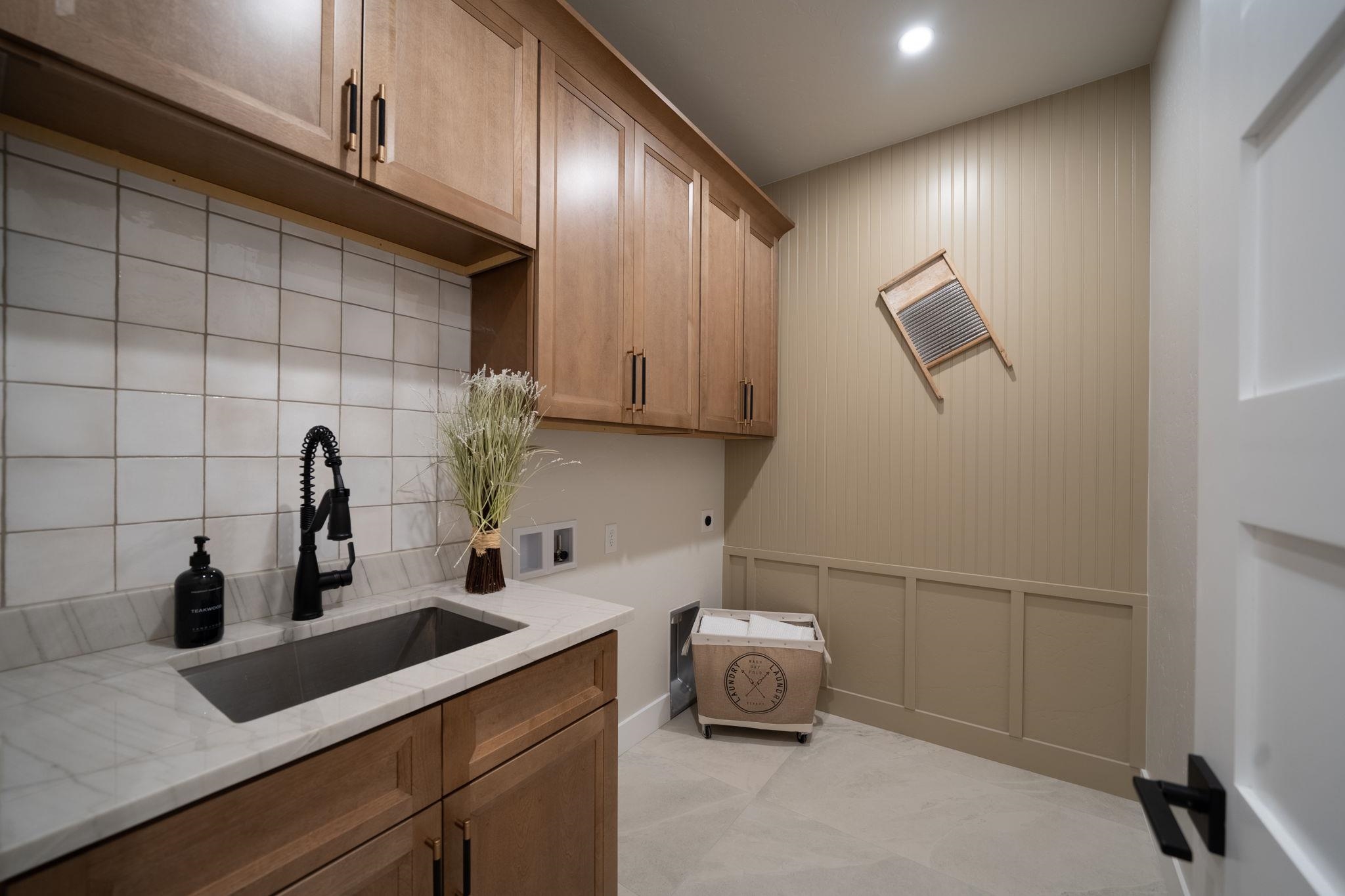 1018 Lone Tree Court Property Photo 40