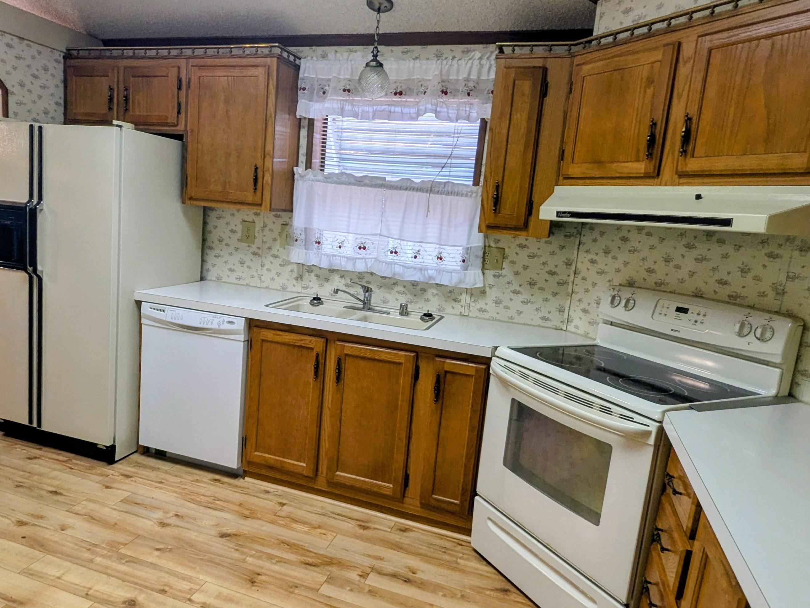 3781 Granada Drive Property Photo 10