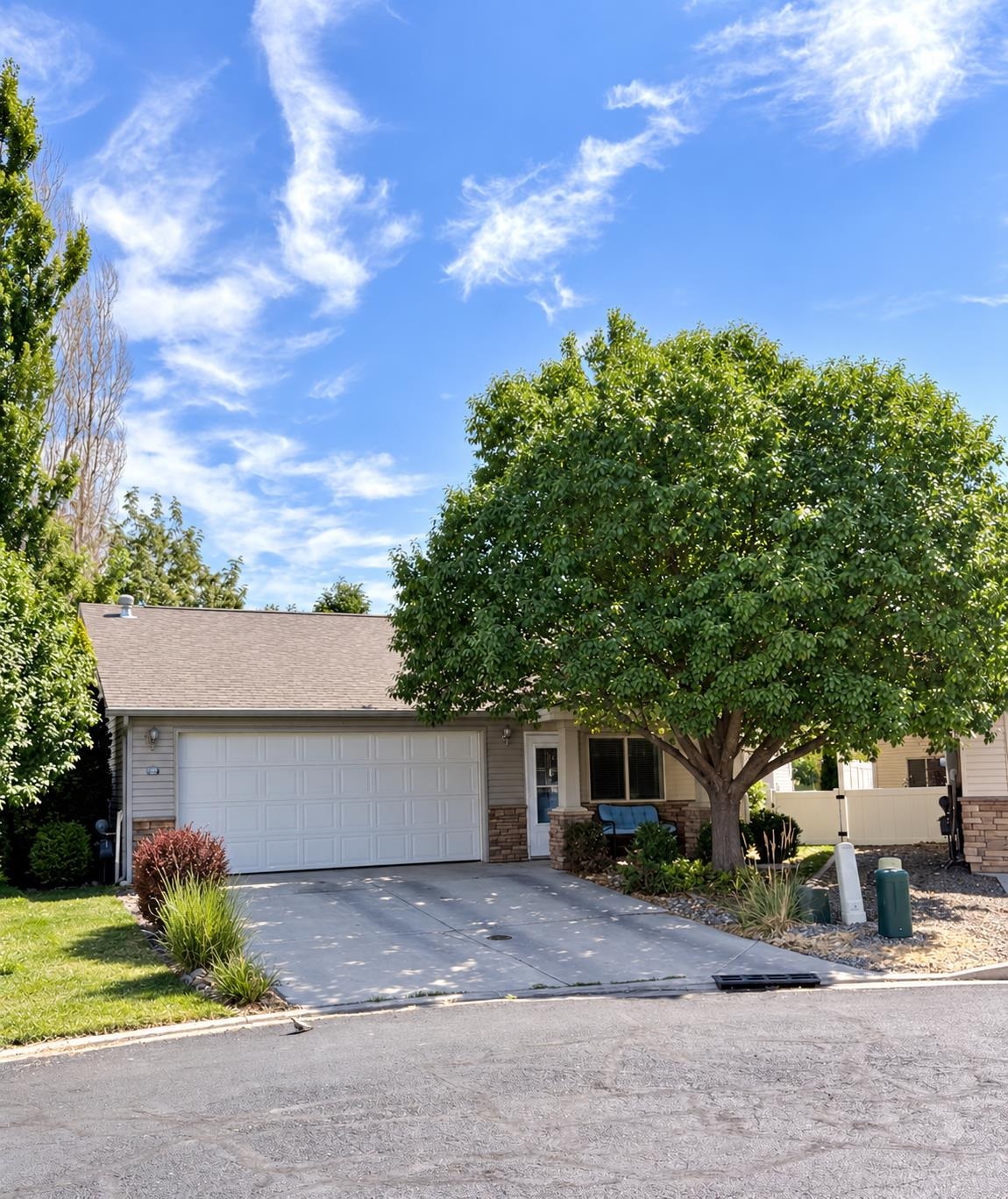 670 Alexia Court Property Photo 1