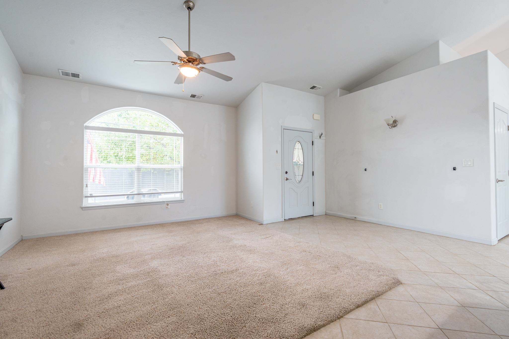 656 Huntington Road Property Photo 7