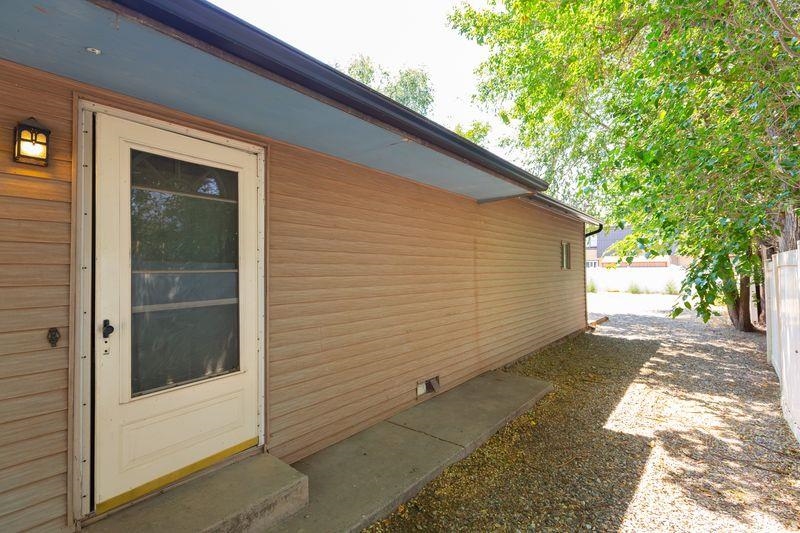 137 N Cherry Street Property Photo 3