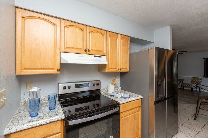 137 N Cherry Street Property Photo 16