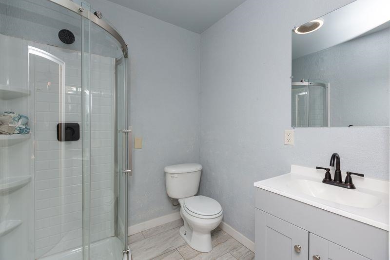137 N Cherry Street Property Photo 32