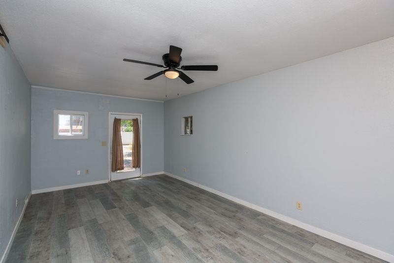 137 N Cherry Street Property Photo 35