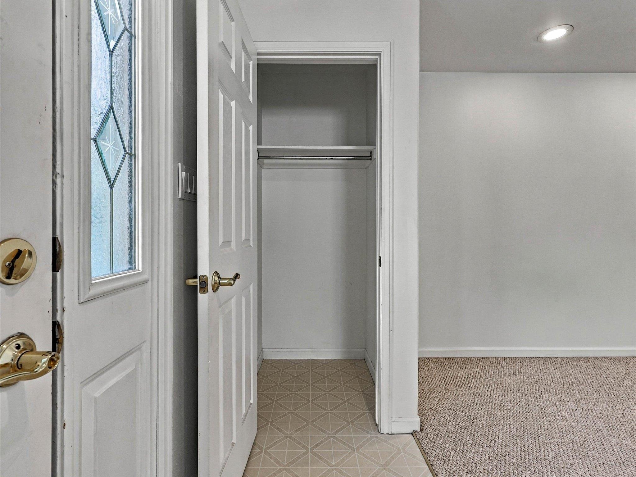 345 W Kennedy Avenue Property Photo 8