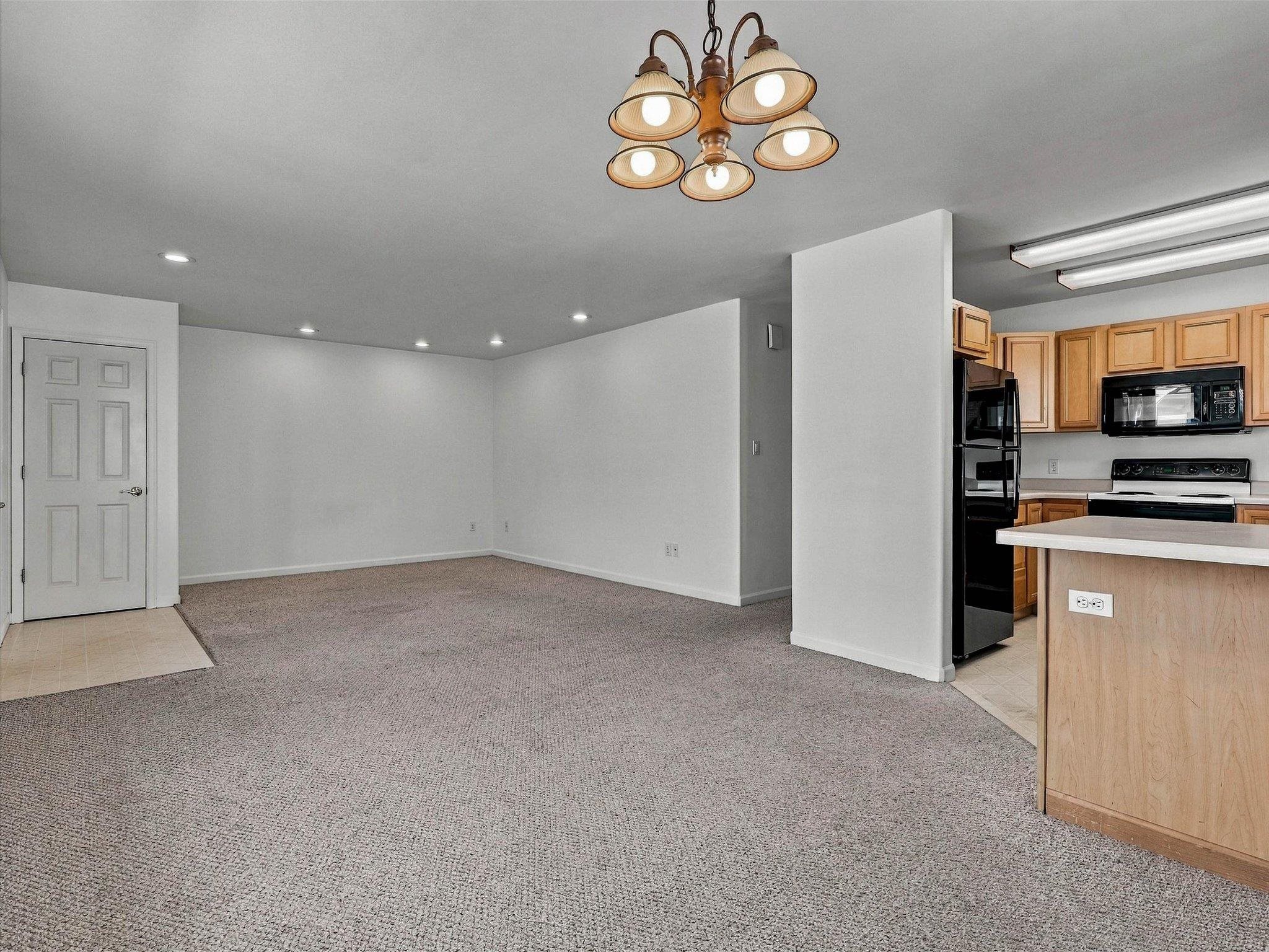 345 W Kennedy Avenue Property Photo 11