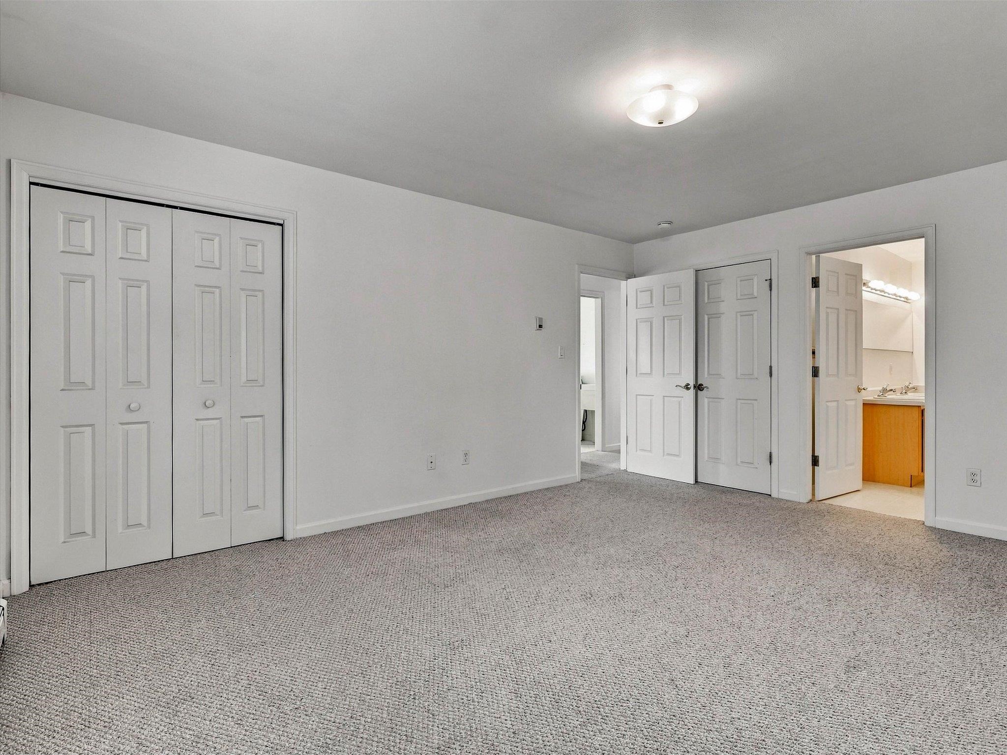 345 W Kennedy Avenue Property Photo 18