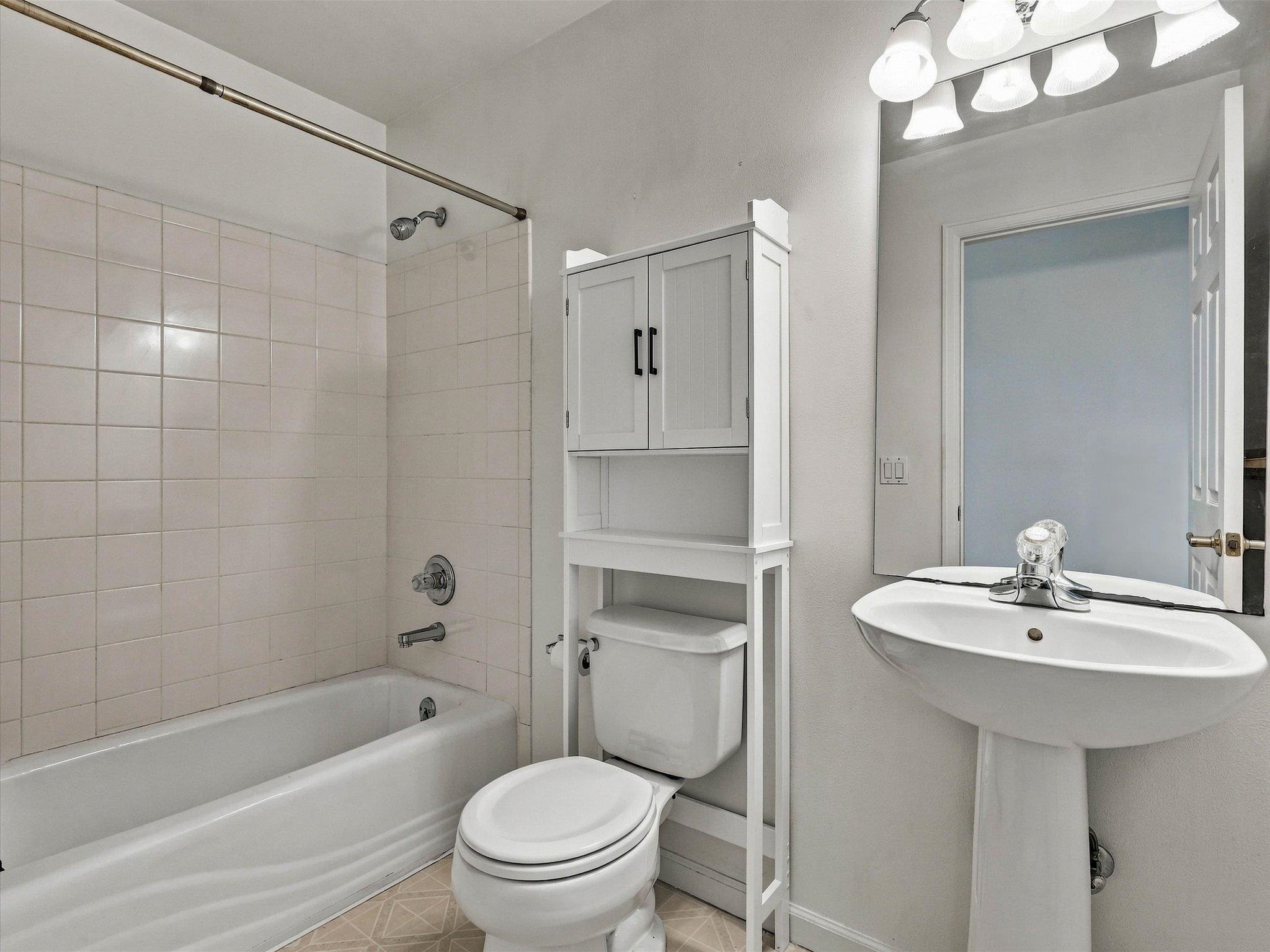 345 W Kennedy Avenue Property Photo 25