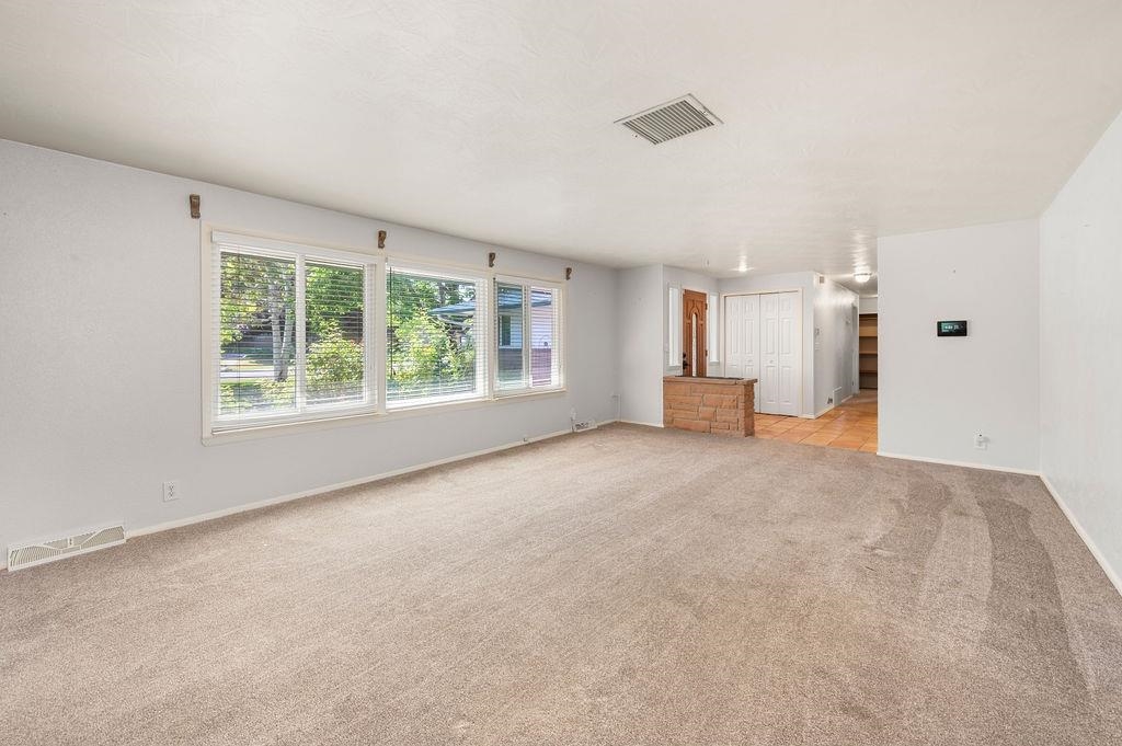 702 Galaxy Drive Property Photo 7