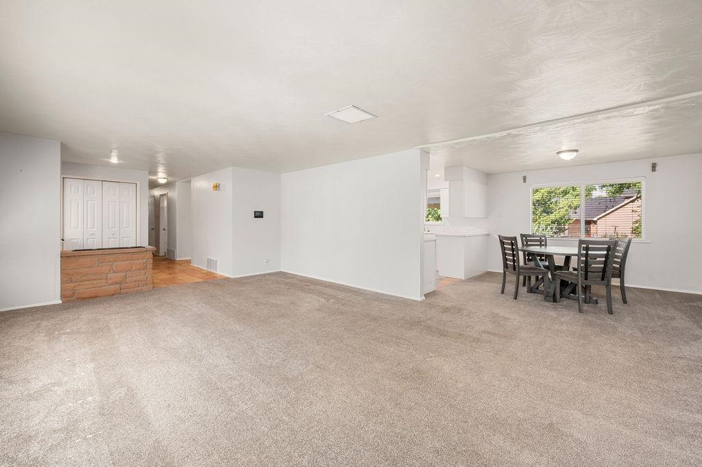 702 Galaxy Drive Property Photo 8