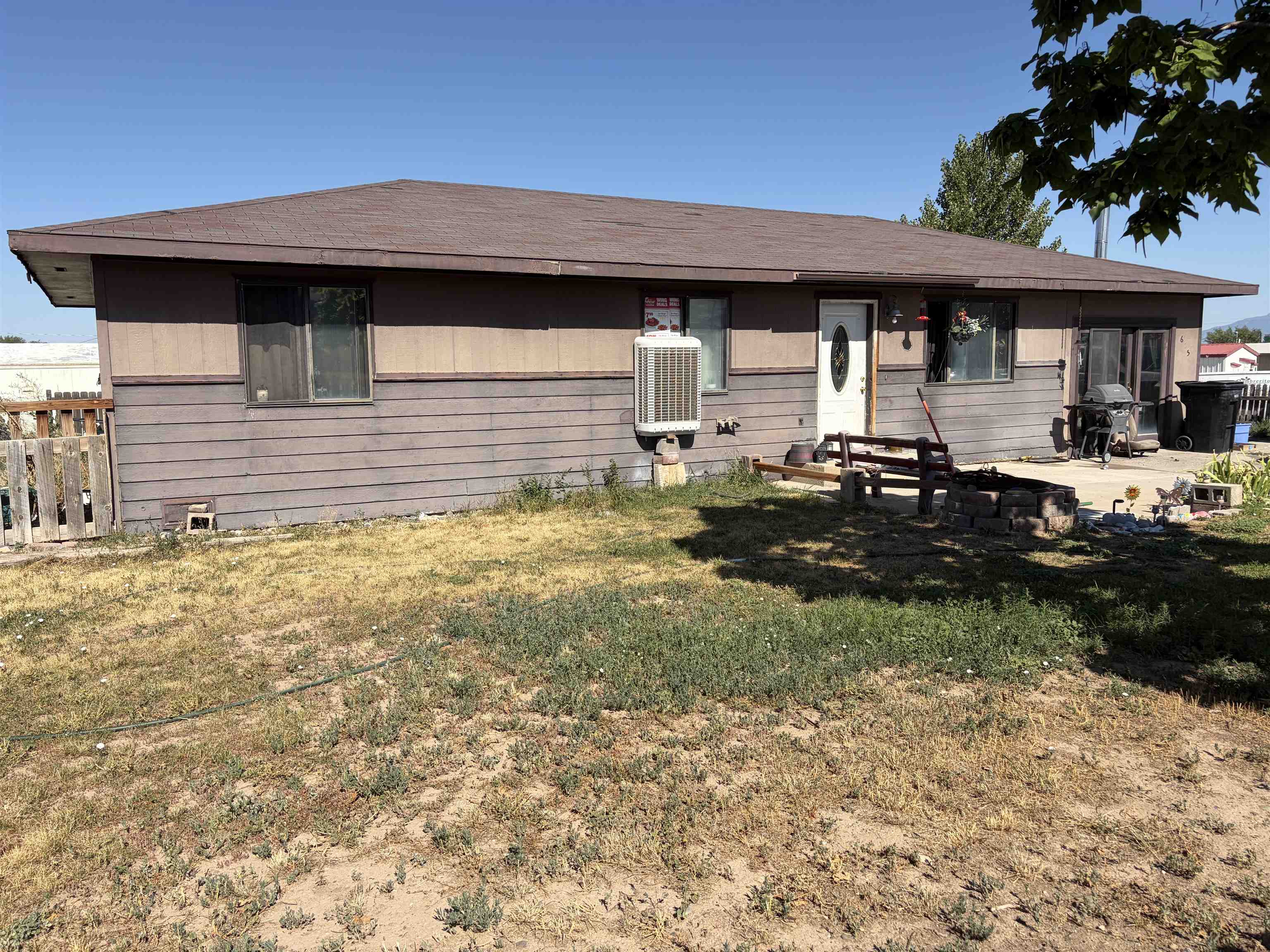 605 S Highway 50 Business Loop Property Photo 1