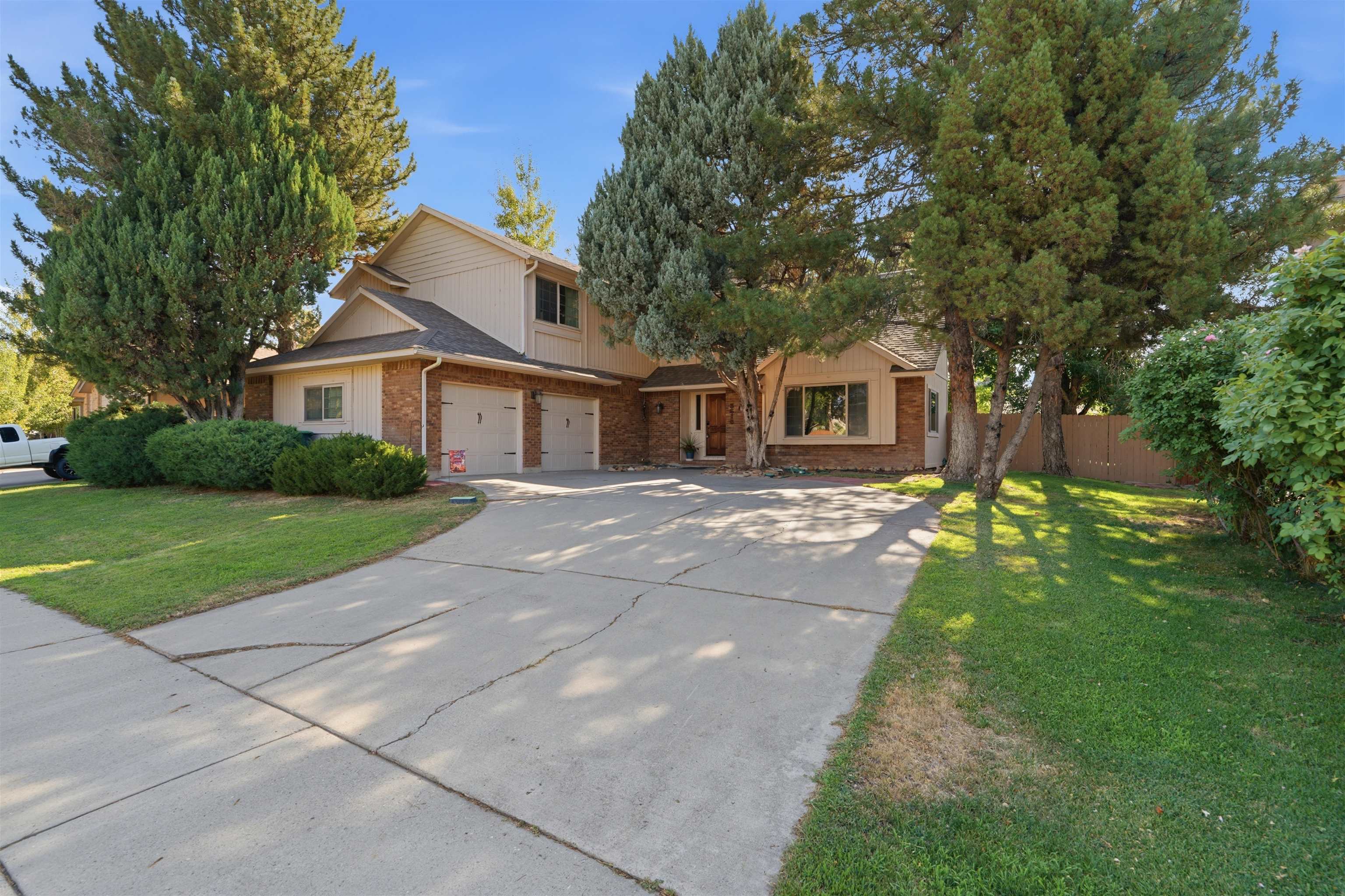 3610 Applewood Street Property Photo 2
