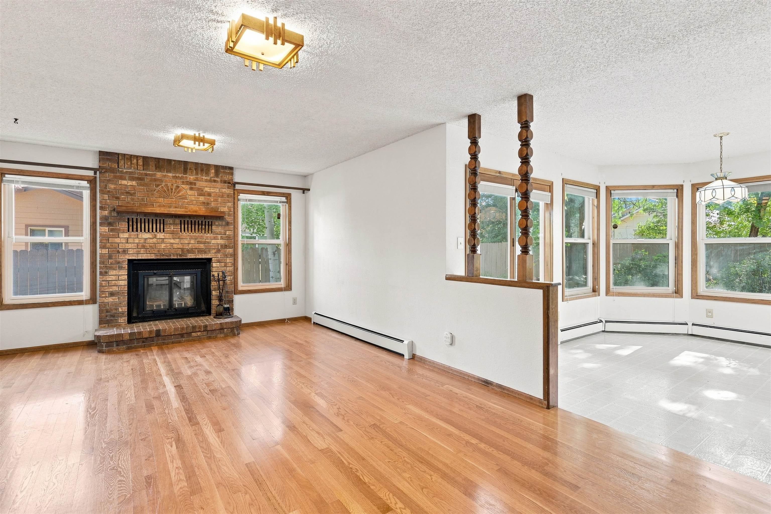 3610 Applewood Street Property Photo 8