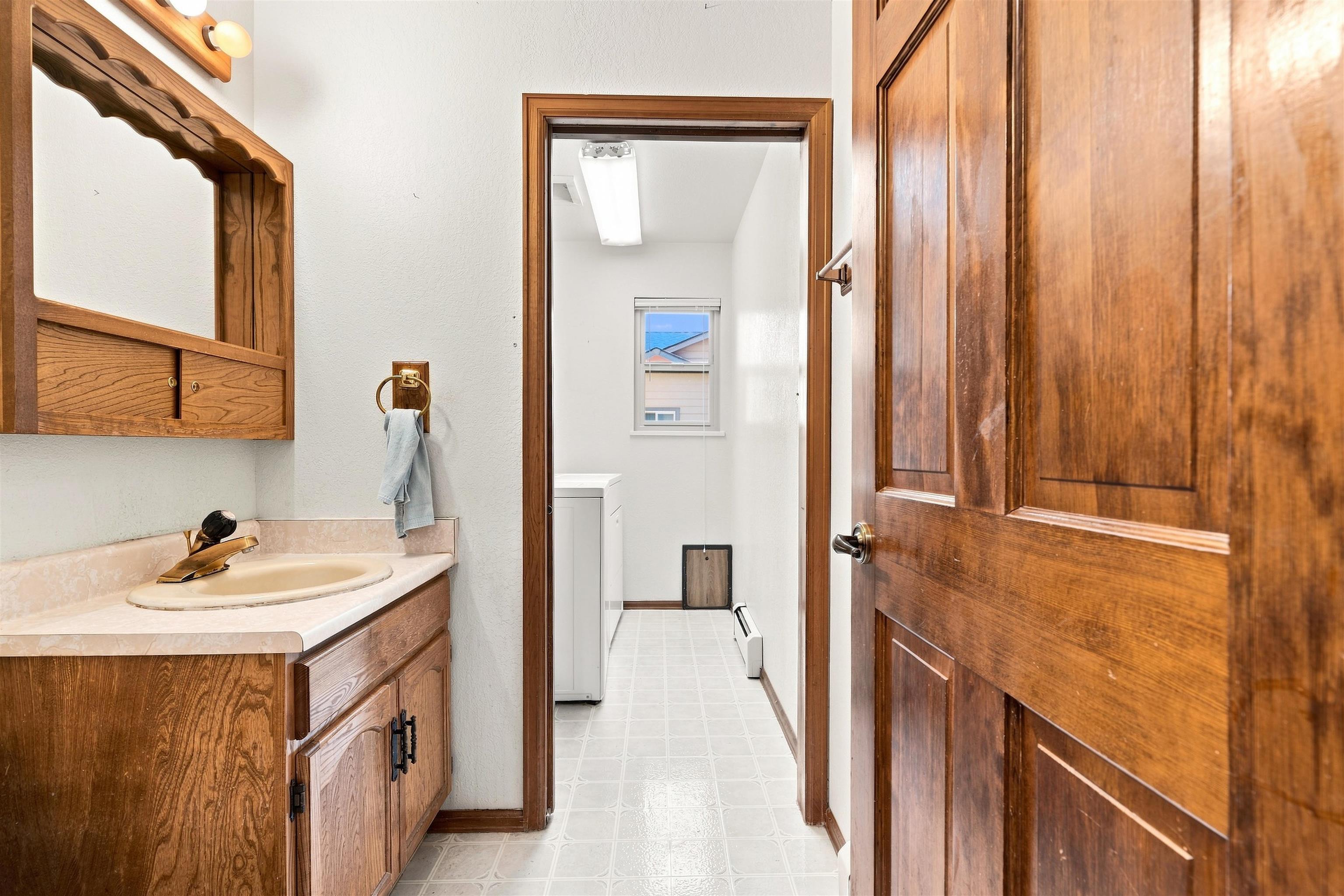3610 Applewood Street Property Photo 10