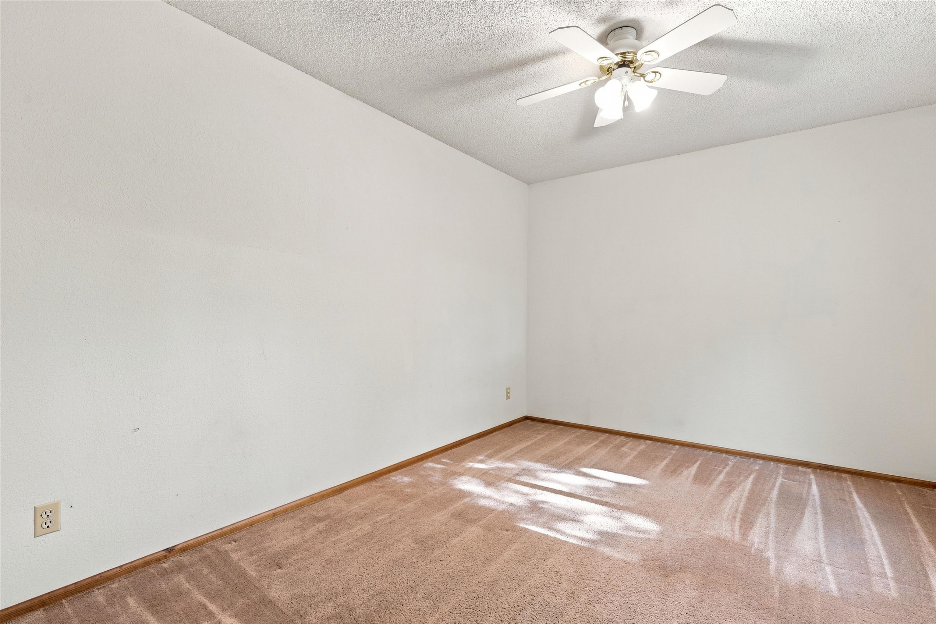 3610 Applewood Street Property Photo 27