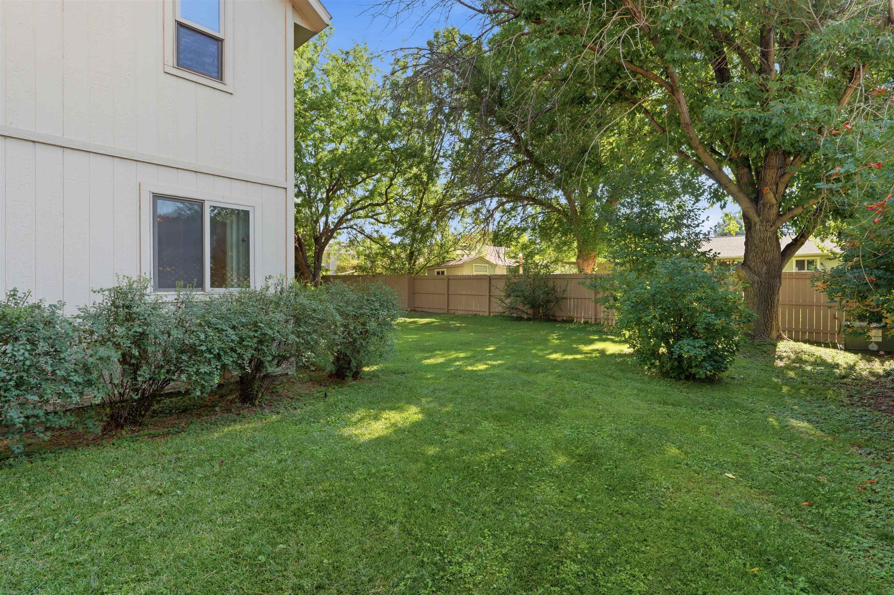 3610 Applewood Street Property Photo 32