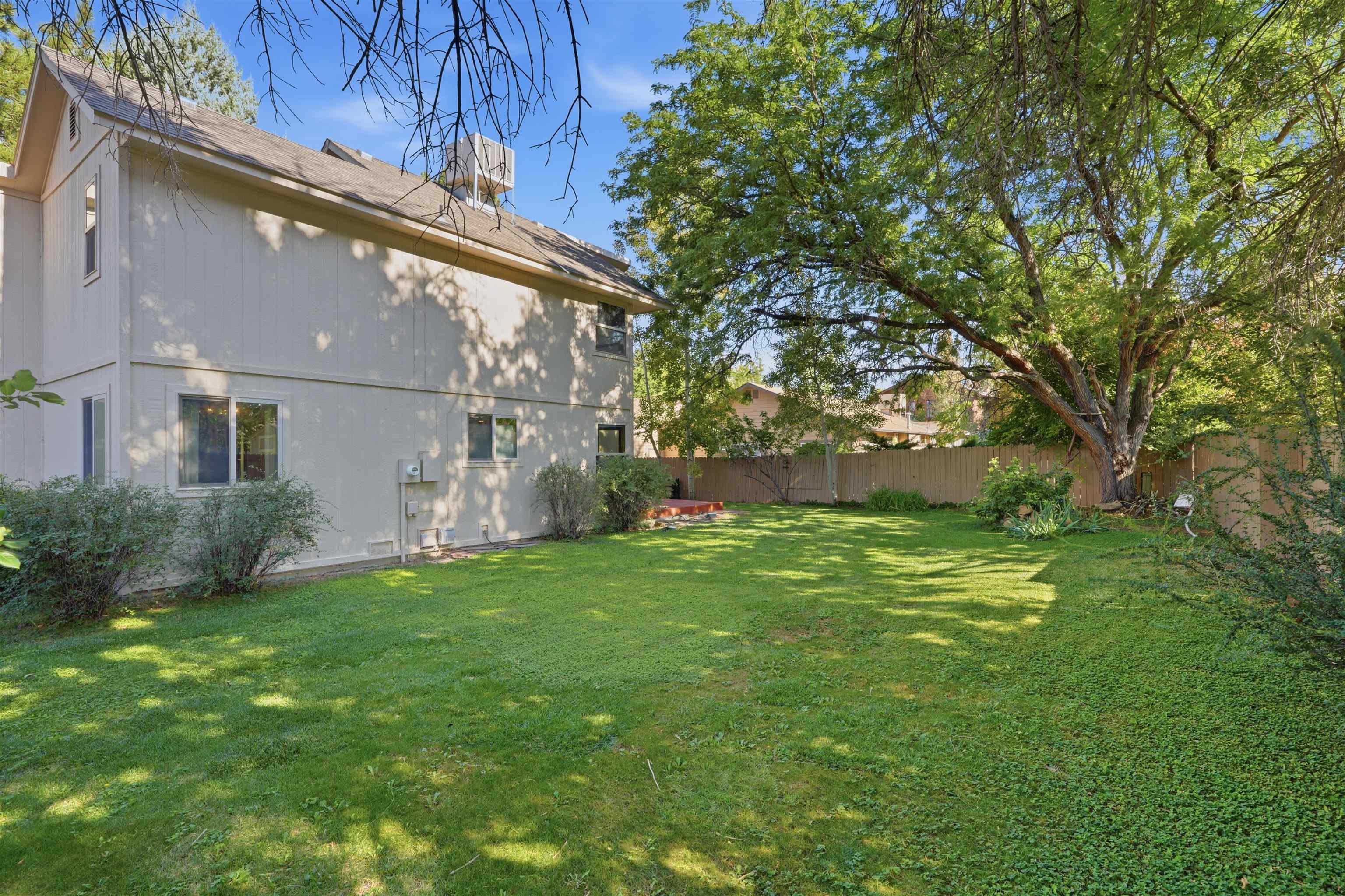 3610 Applewood Street Property Photo 34