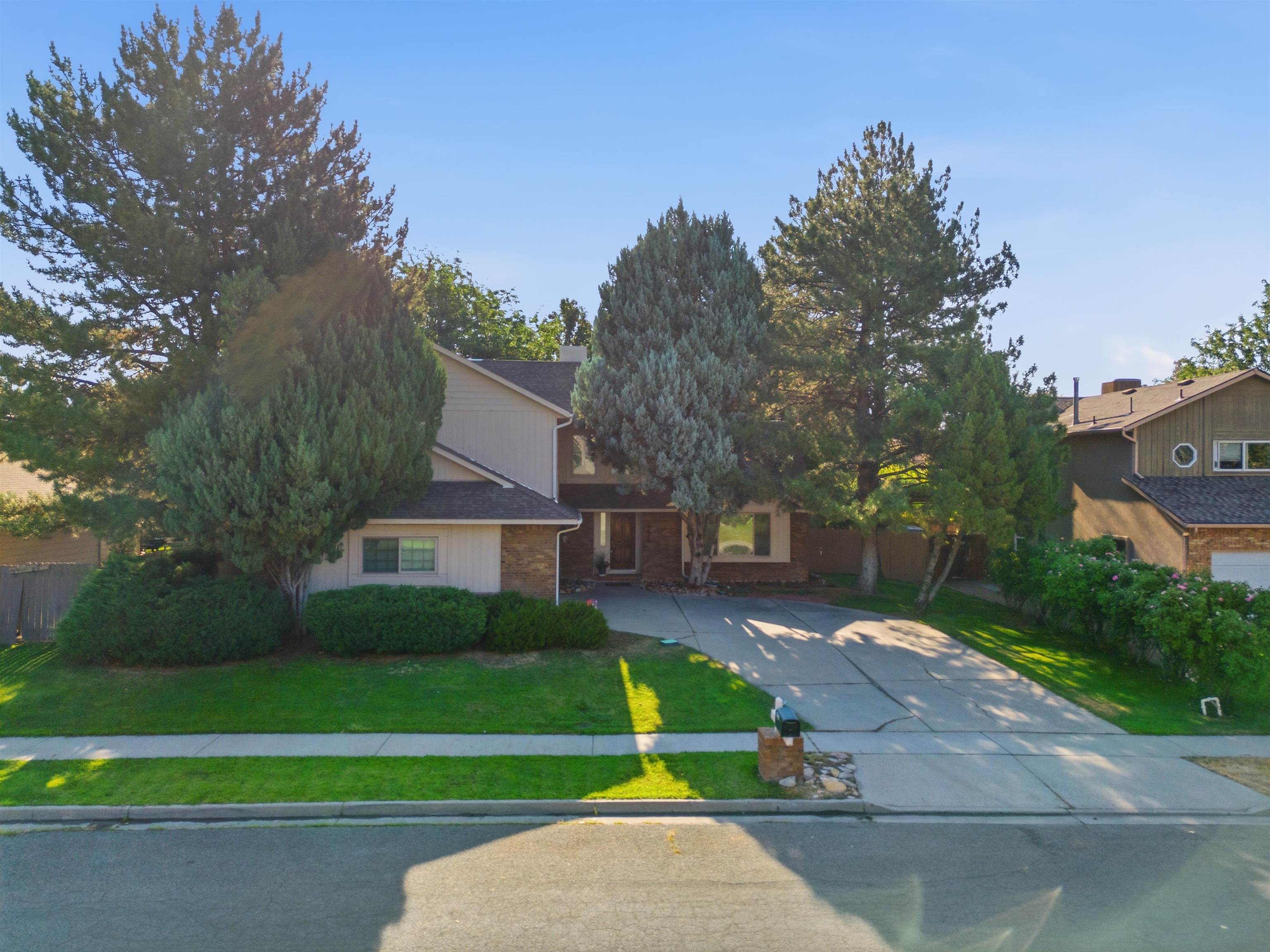 3610 Applewood Street Property Photo 35