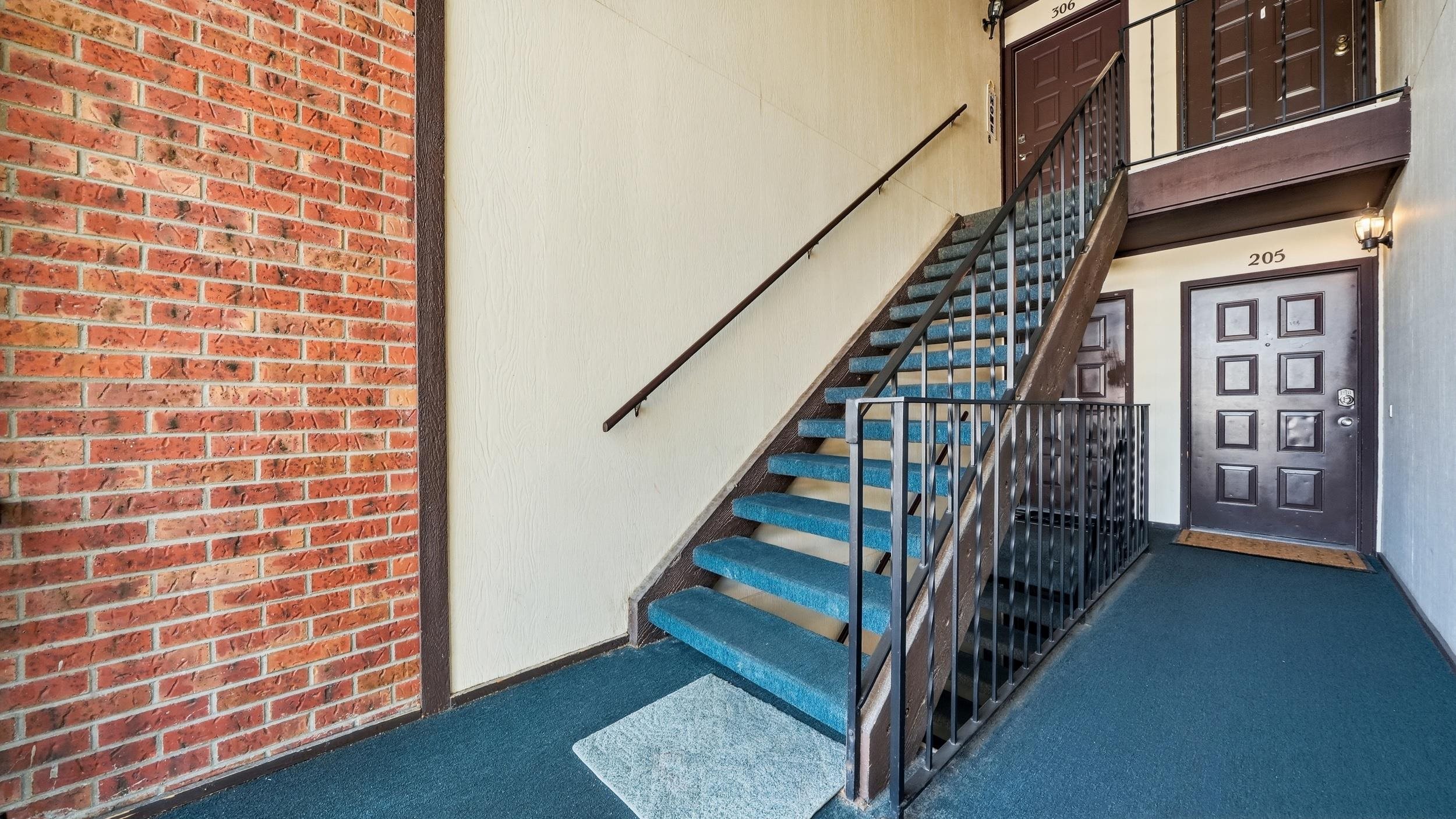 373 Ridges Boulevard Property Photo 3
