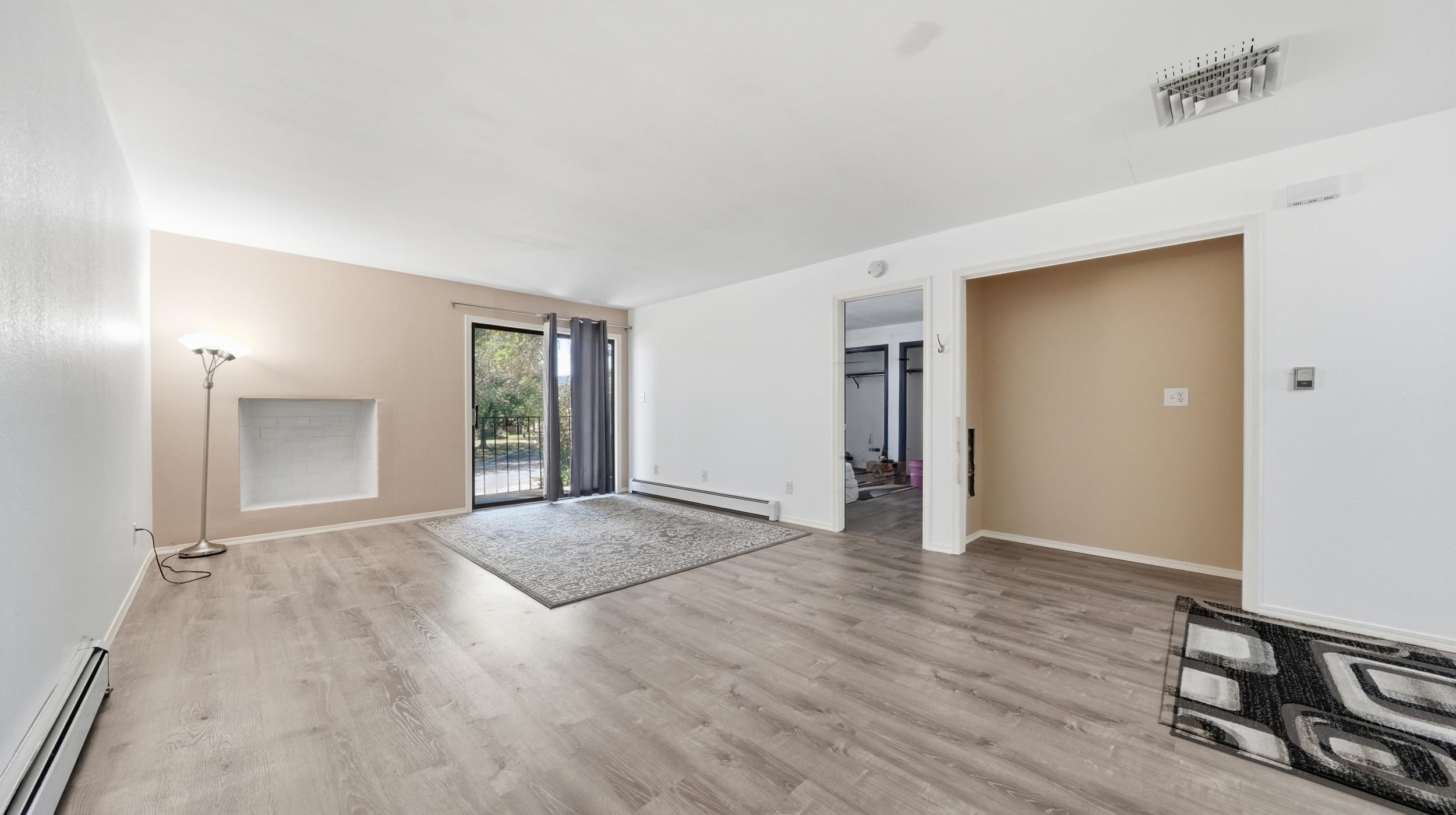 373 Ridges Boulevard Property Photo 4