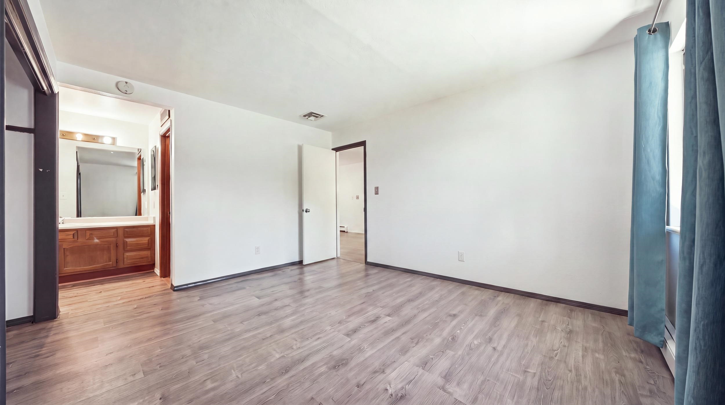 373 Ridges Boulevard Property Photo 12