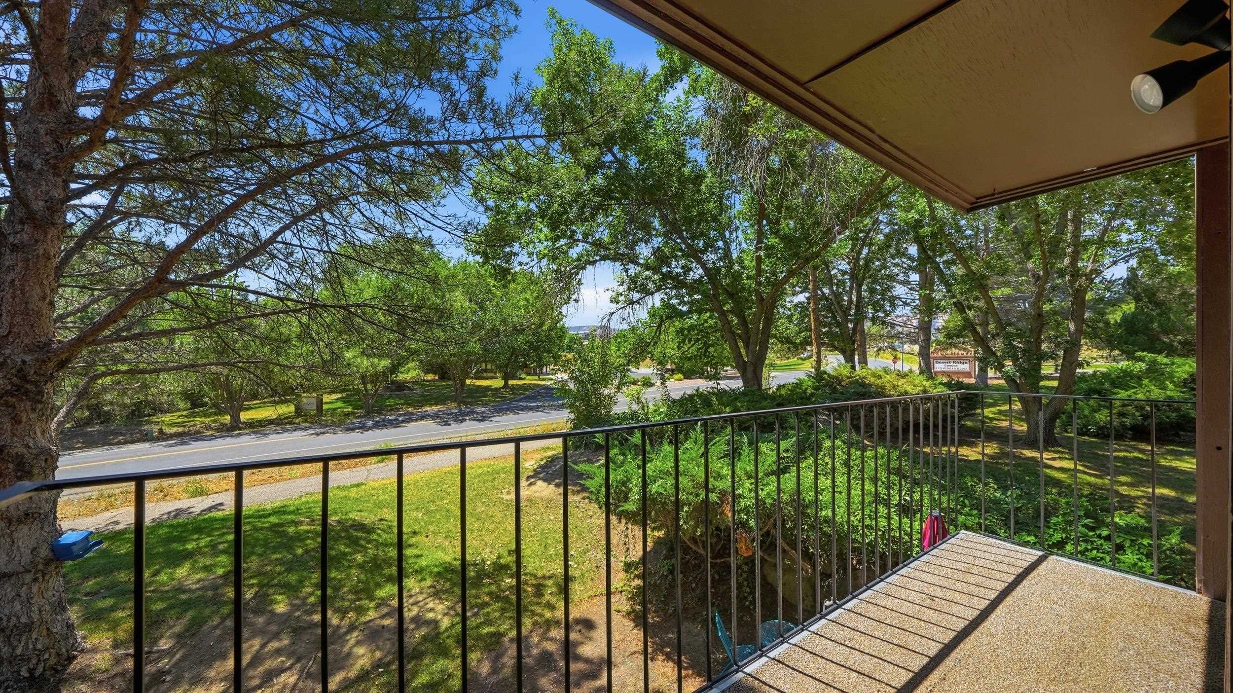 373 Ridges Boulevard Property Photo 17