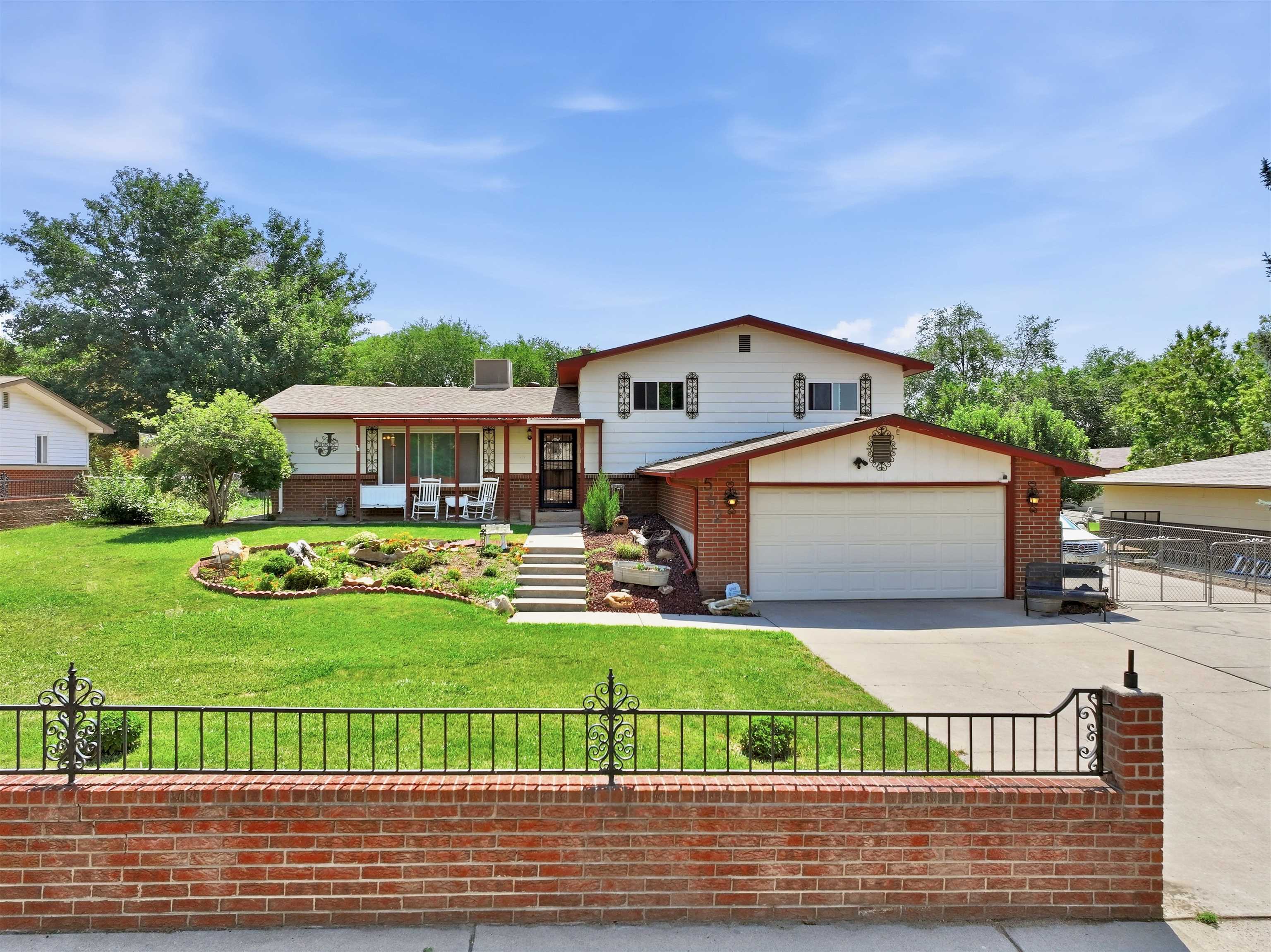 562 Normandy Drive Property Photo 1