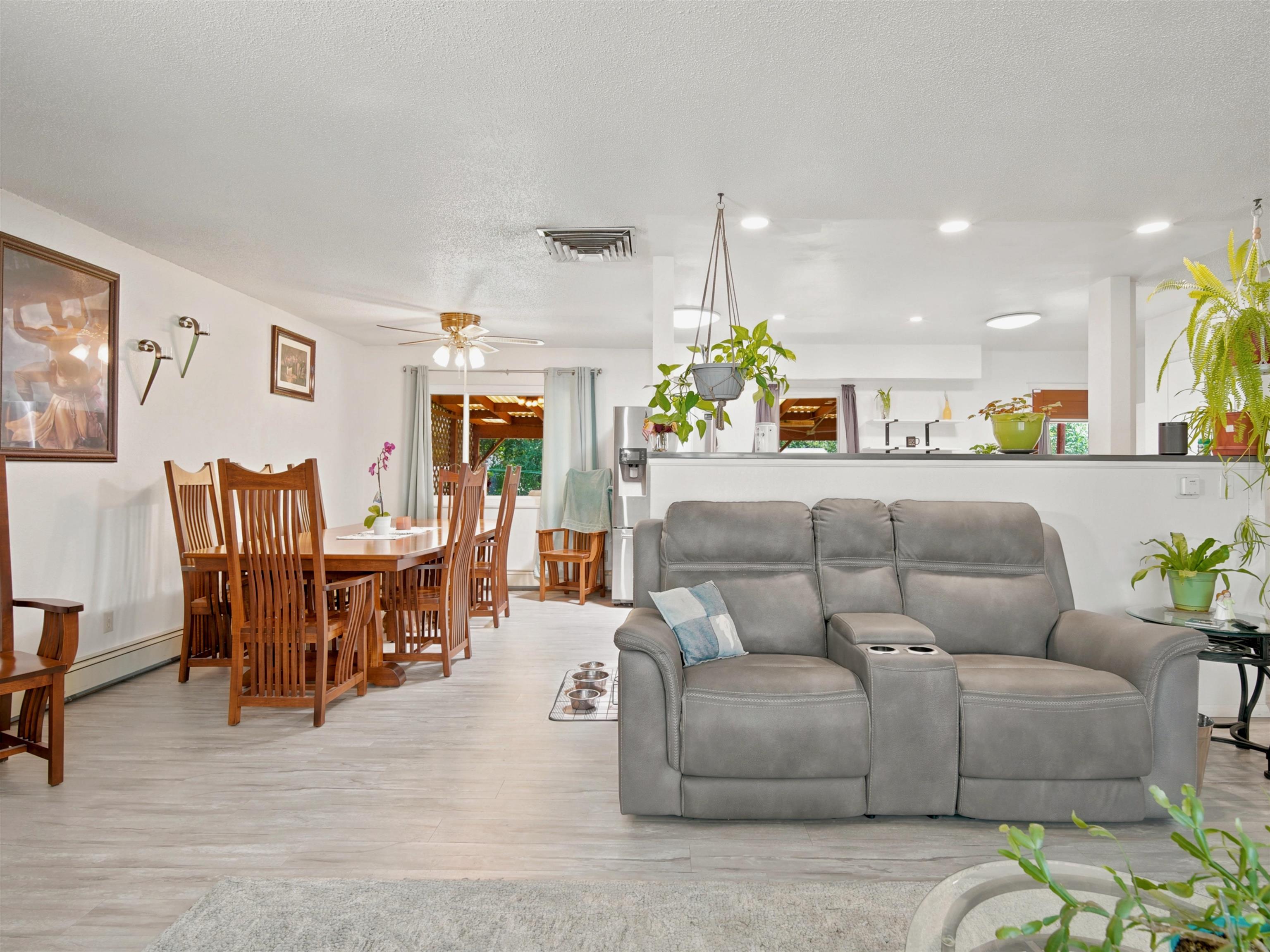 562 Normandy Drive Property Photo 10