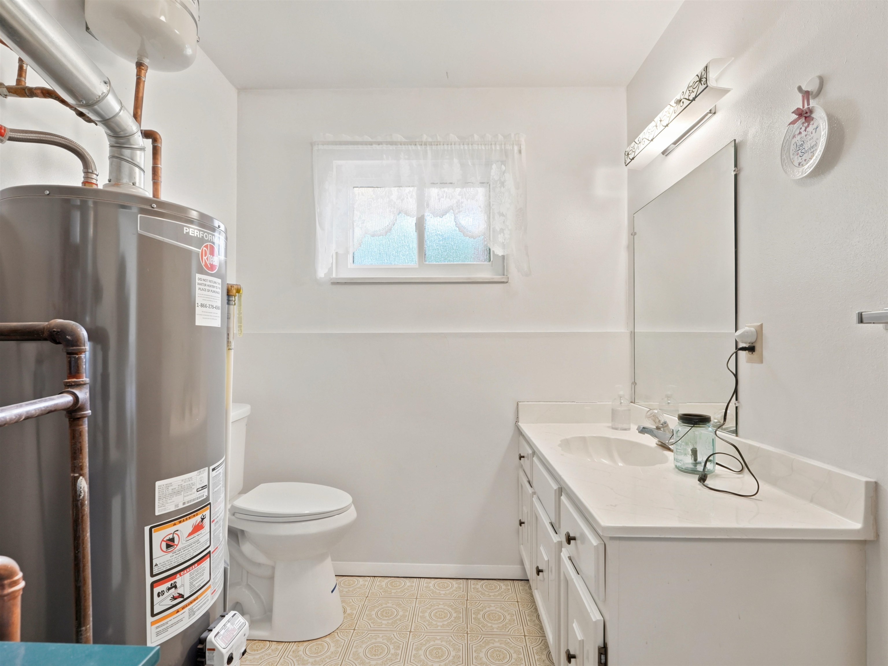 562 Normandy Drive Property Photo 28