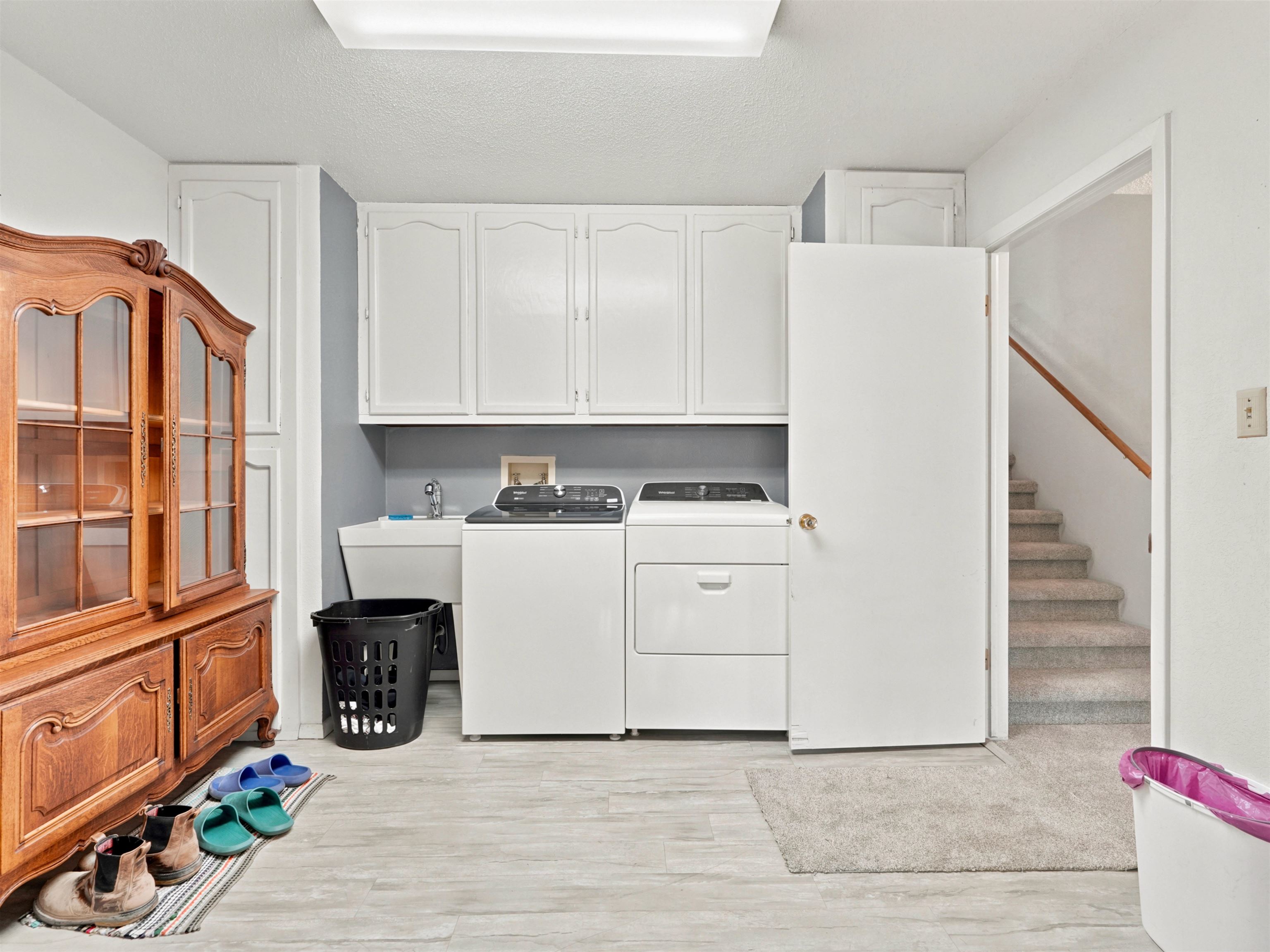 562 Normandy Drive Property Photo 29