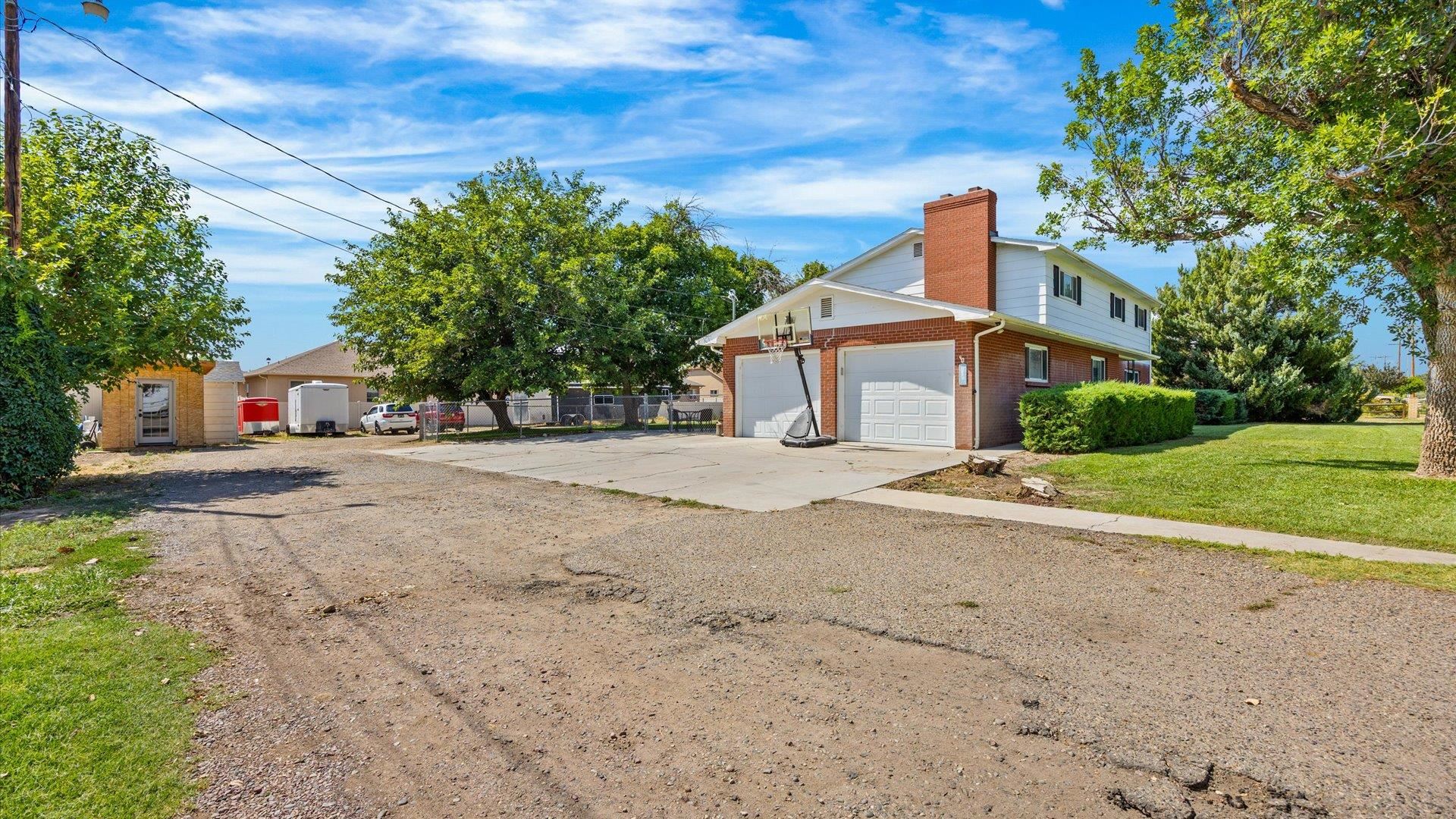 661 29 1/2 Road Property Photo 6