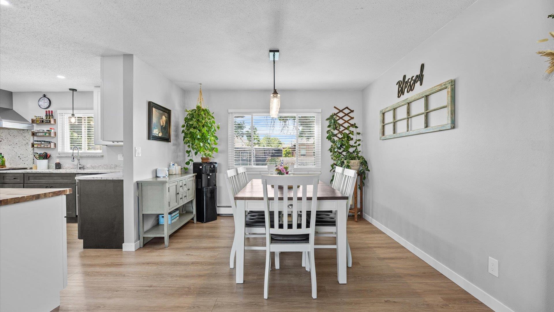 661 29 1/2 Road Property Photo 11
