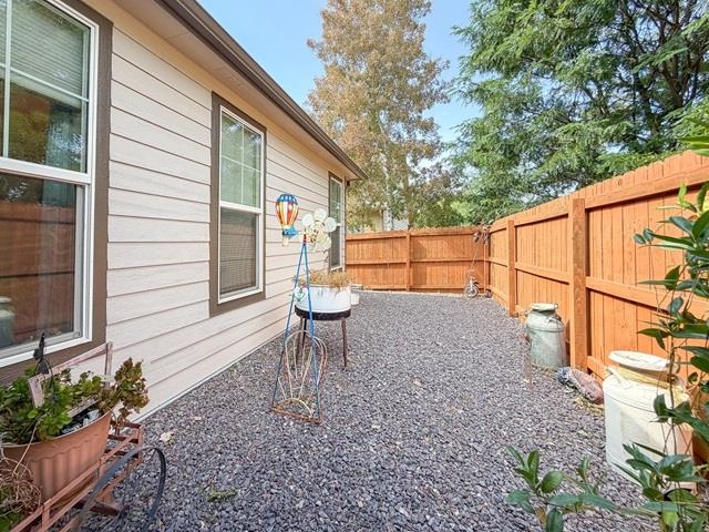 2498 Josefine Lane Property Photo 33