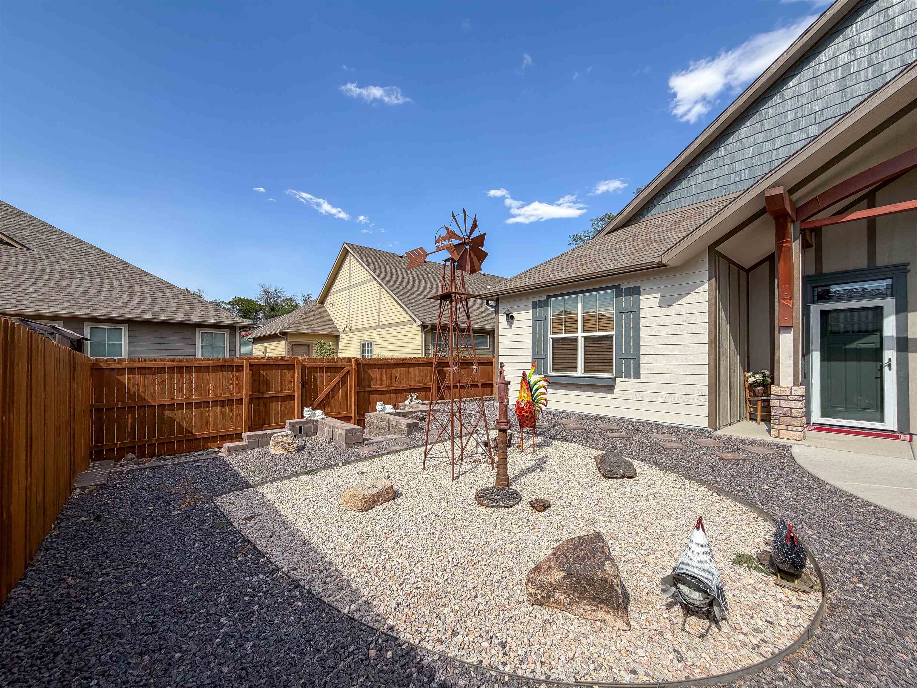2498 Josefine Lane Property Photo 35