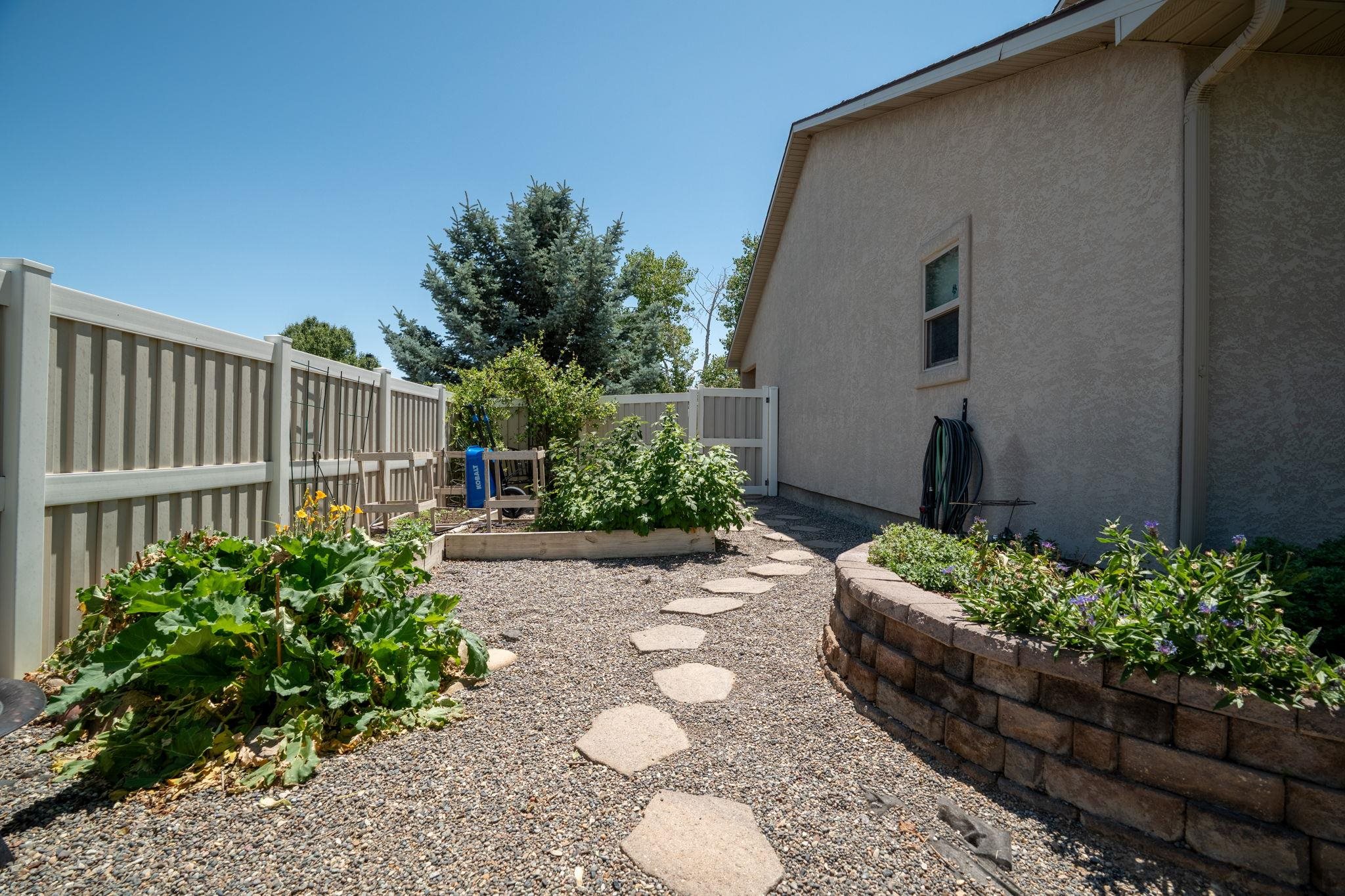 2886 Fall Creek Drive Property Photo 35