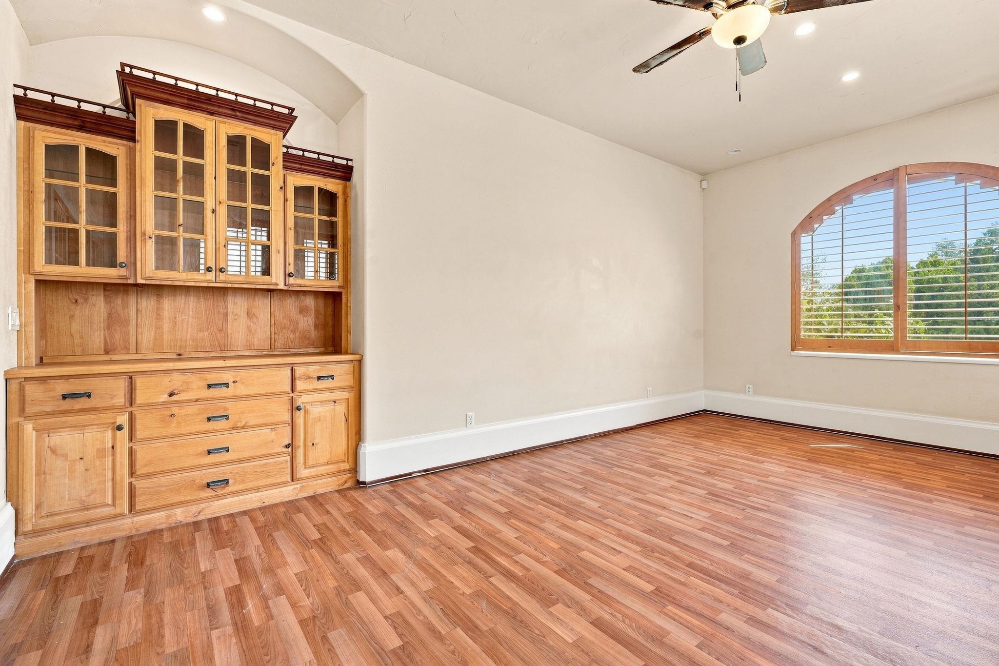 687 Roundup Drive Property Photo 3