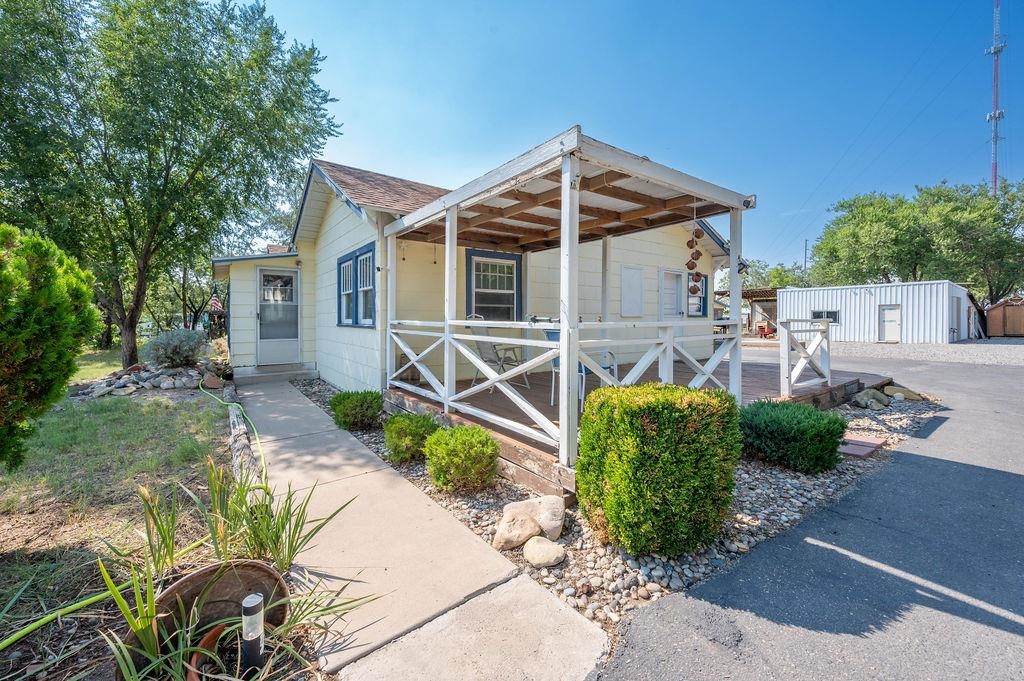 2780 C 1/2 Road Property Photo 4