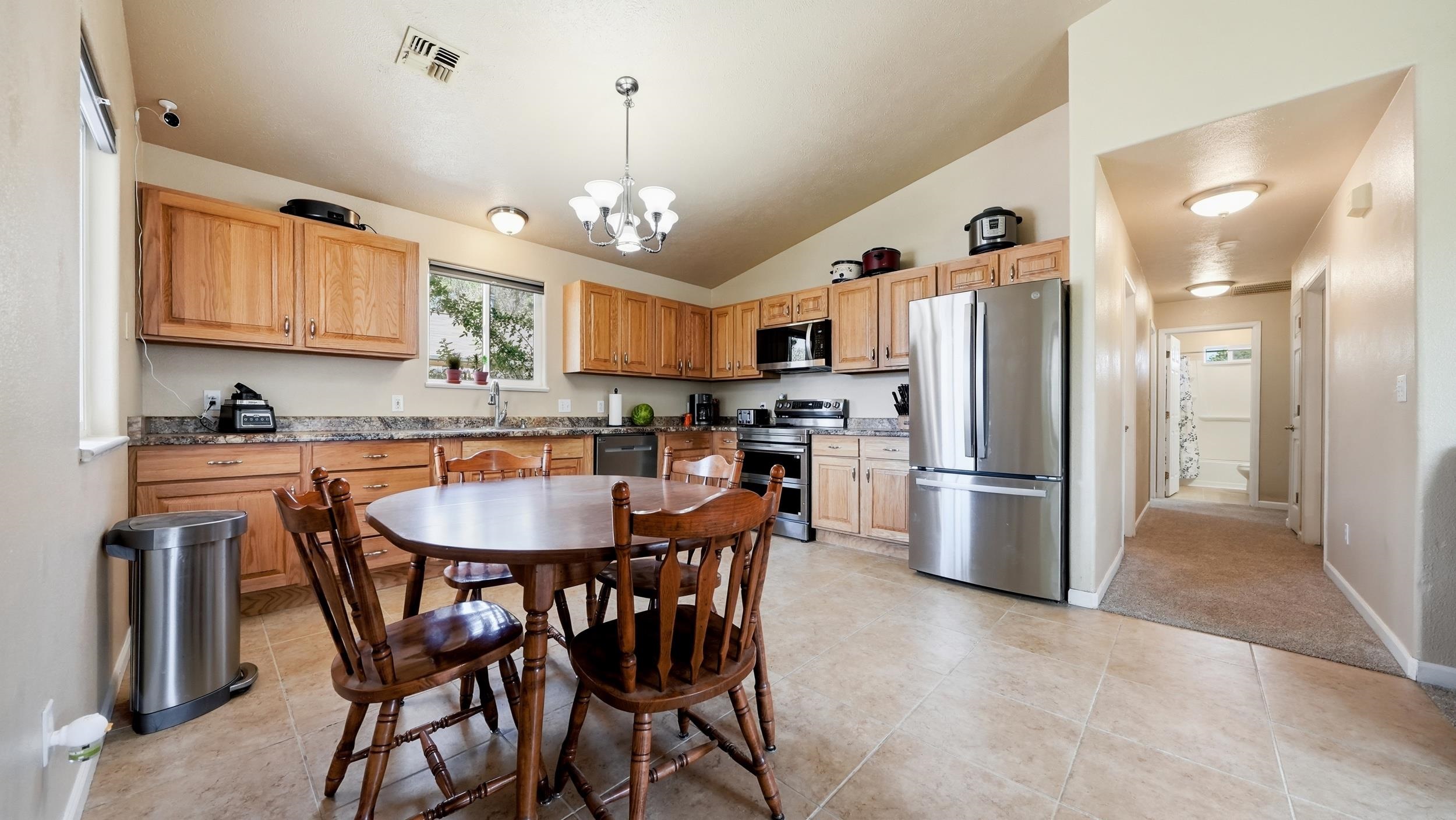 815 E Harrison Avenue Property Photo 3