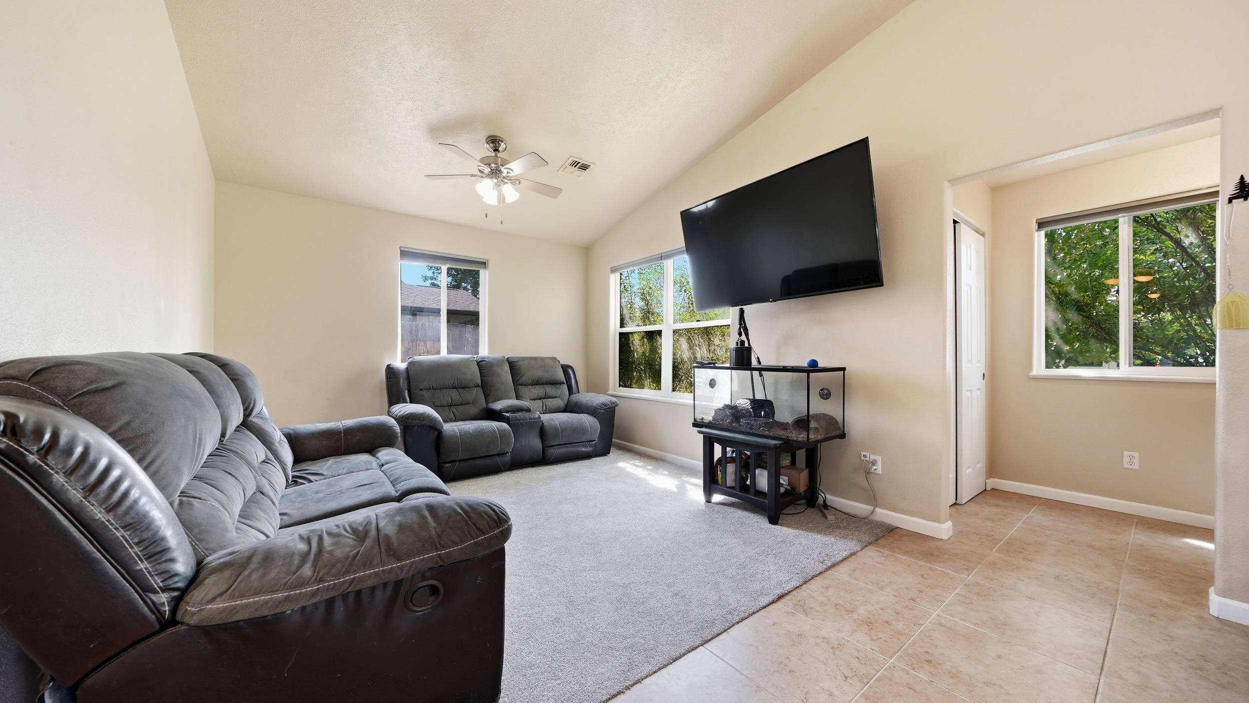 815 E Harrison Avenue Property Photo 7