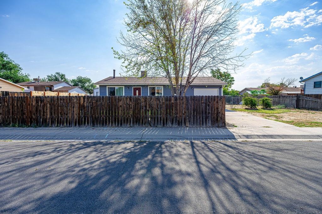 486 Royal Ann Way Property Photo 3