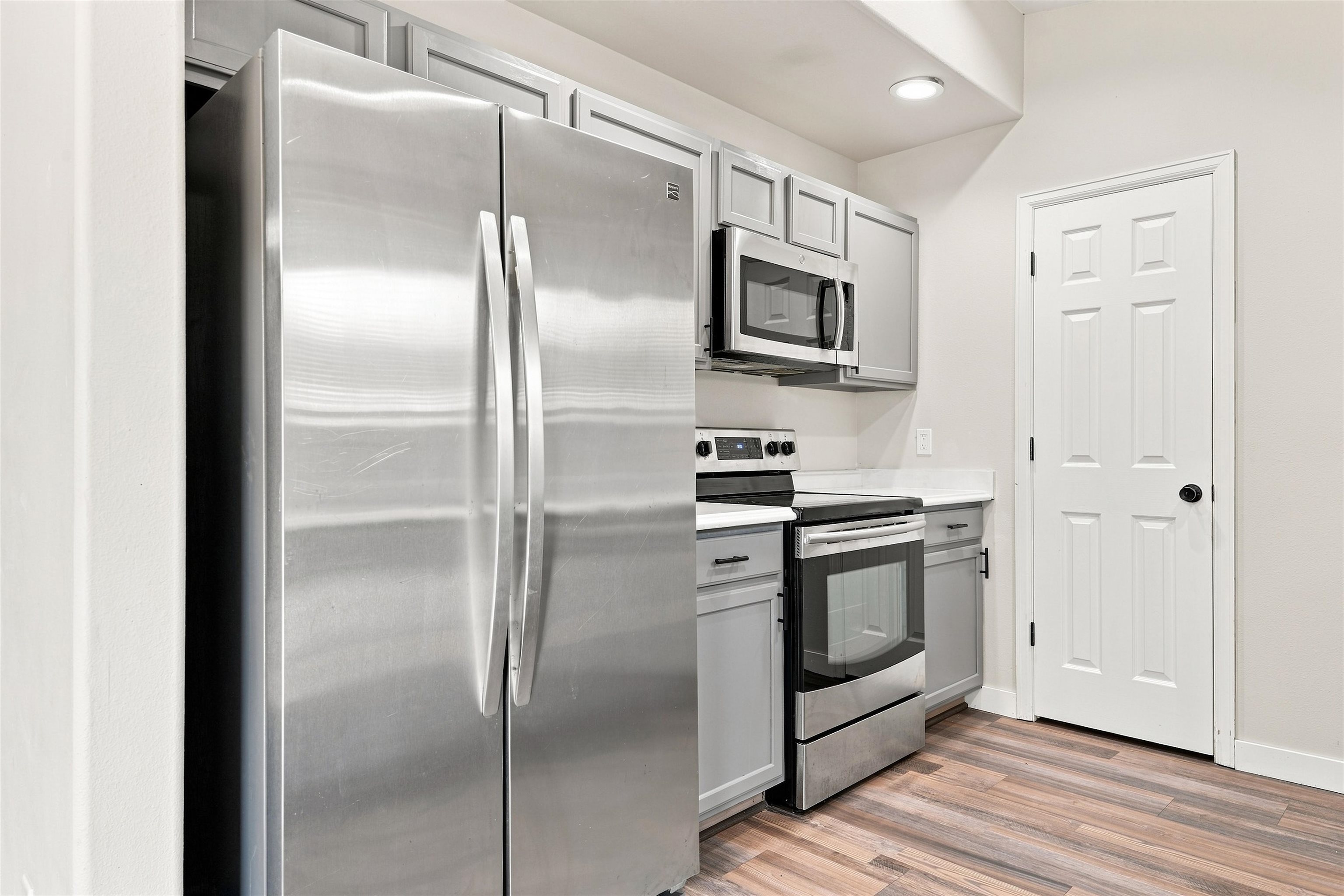 669 Marshall Street Property Photo 19